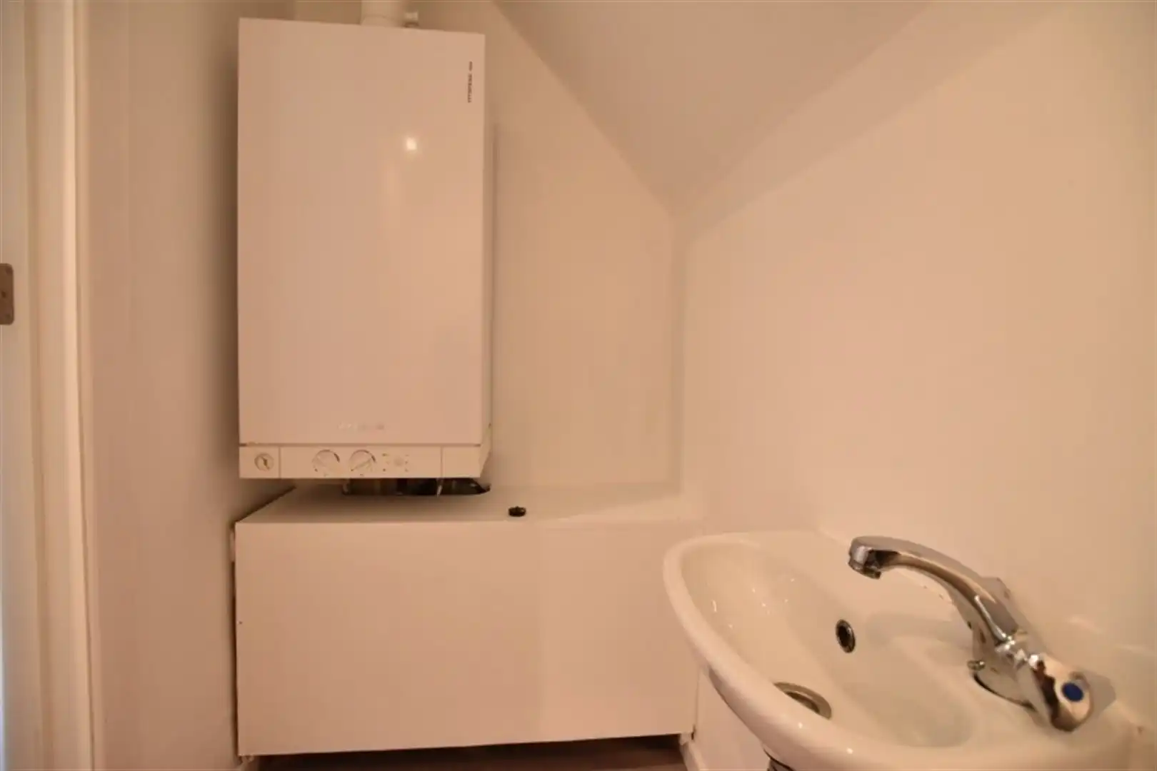 Ruim dakappartement te St-Gillis bij Dendermonde foto 17