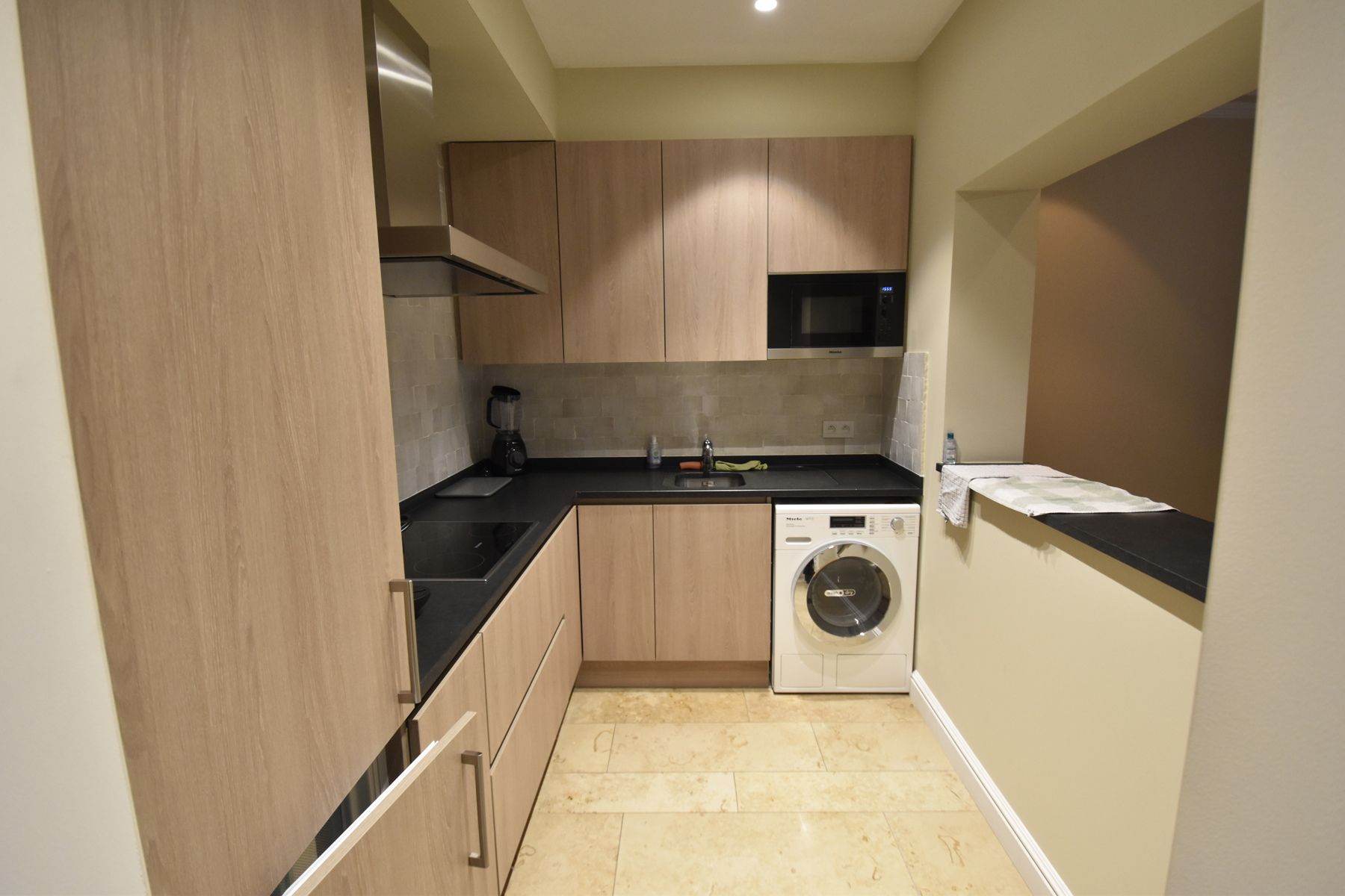 Appartement te huur foto 9