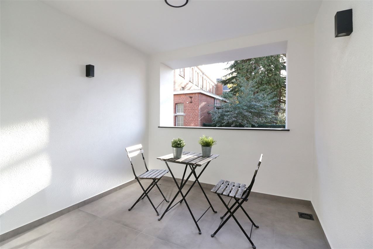 gerenoveerd, energiezuinig, inpandig Zgericht terras en garage foto 14