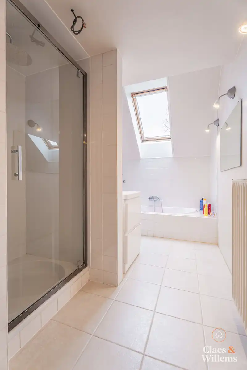 Charmante, ruime en energiezuinige kangoeroewoning te Halle foto 20