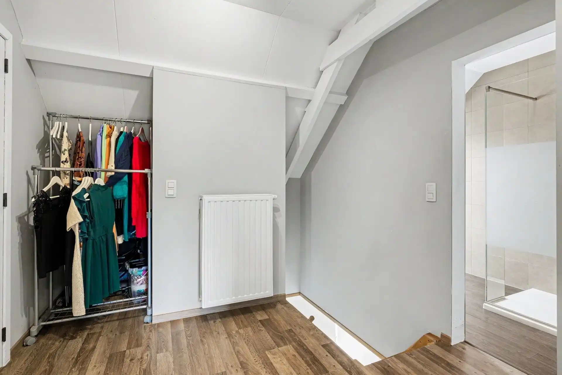 Instapklare woning met 2 slaapkamers en garage vlak bij het centrum van Stekene foto 19