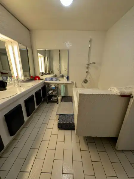 Appartement met 3 slaapkamers en 3 terrassen tegenover Shopping1 foto 15