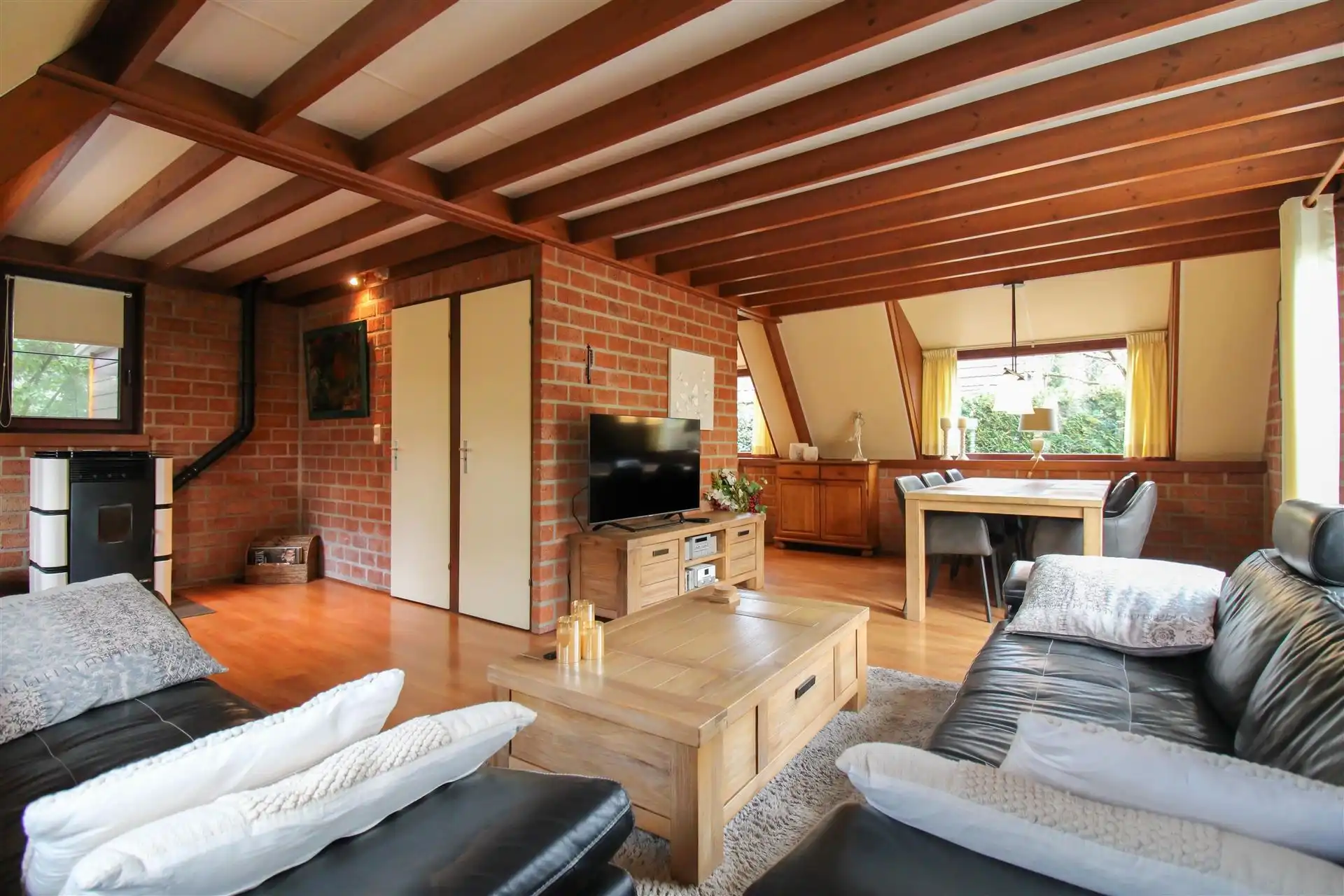 Vakantiewoning met 2 slaapkamers op rustige locatie op vakantiedomein Sonnevijver te Rekem! foto 5