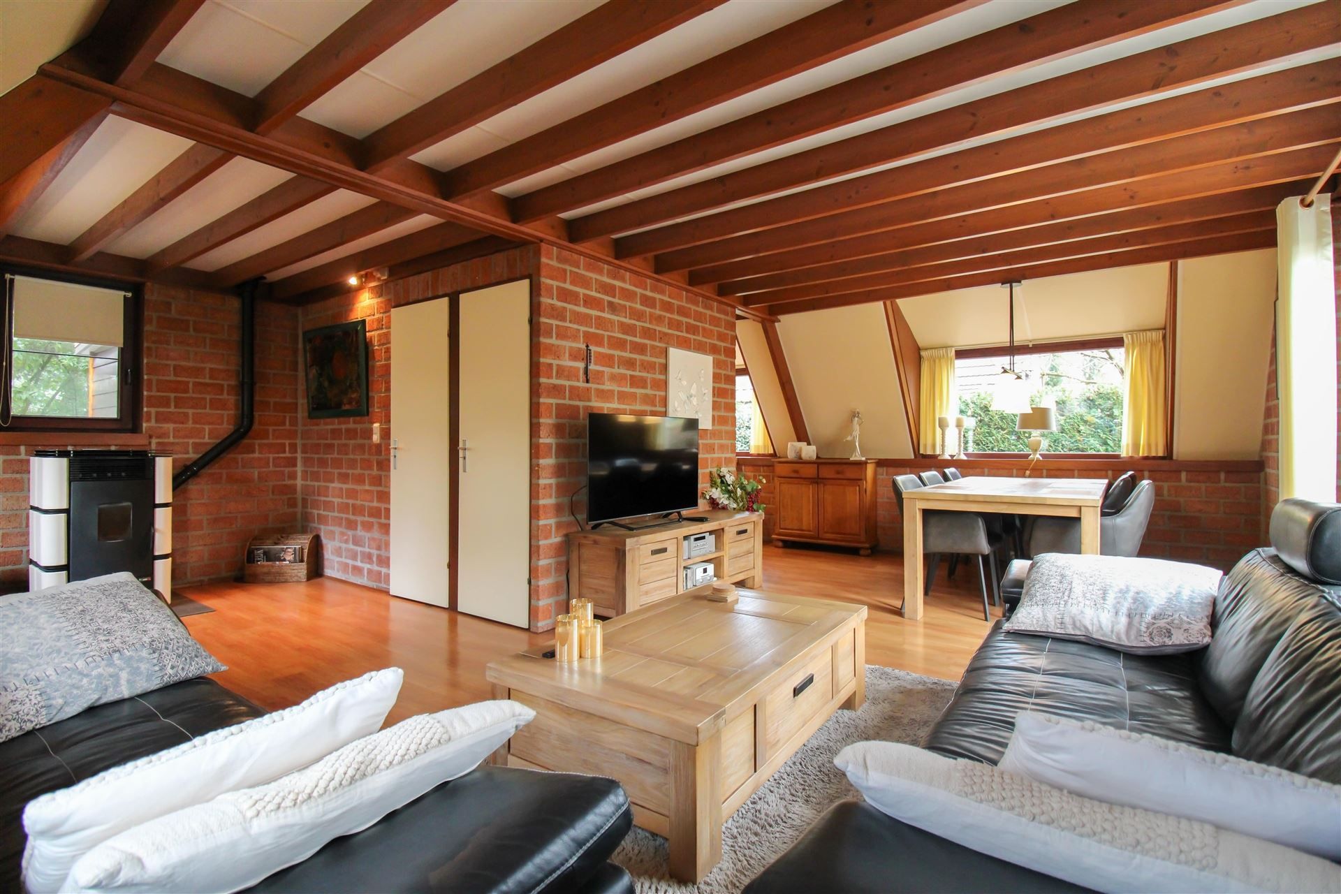 Vakantiewoning met 2 slaapkamers op rustige locatie op vakantiedomein Sonnevijver te Rekem! foto 5