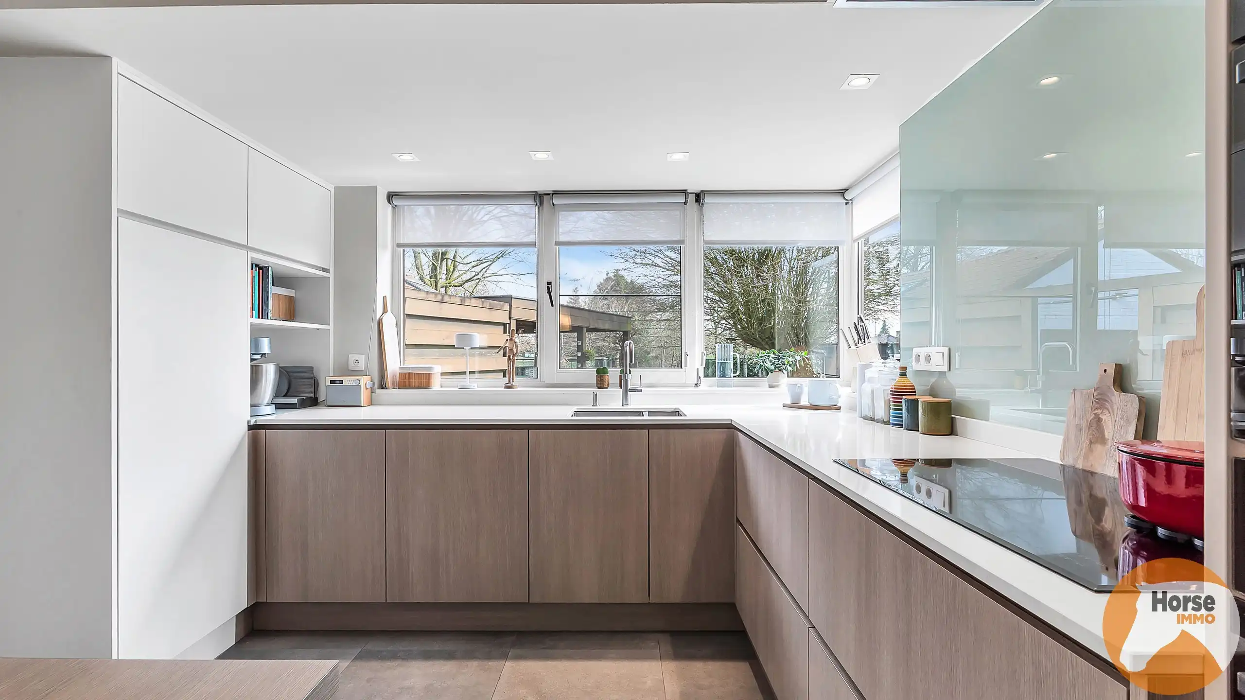 OPGLABBEEK - Gezinswoning met tuin, weide en paardenstallen  foto 16