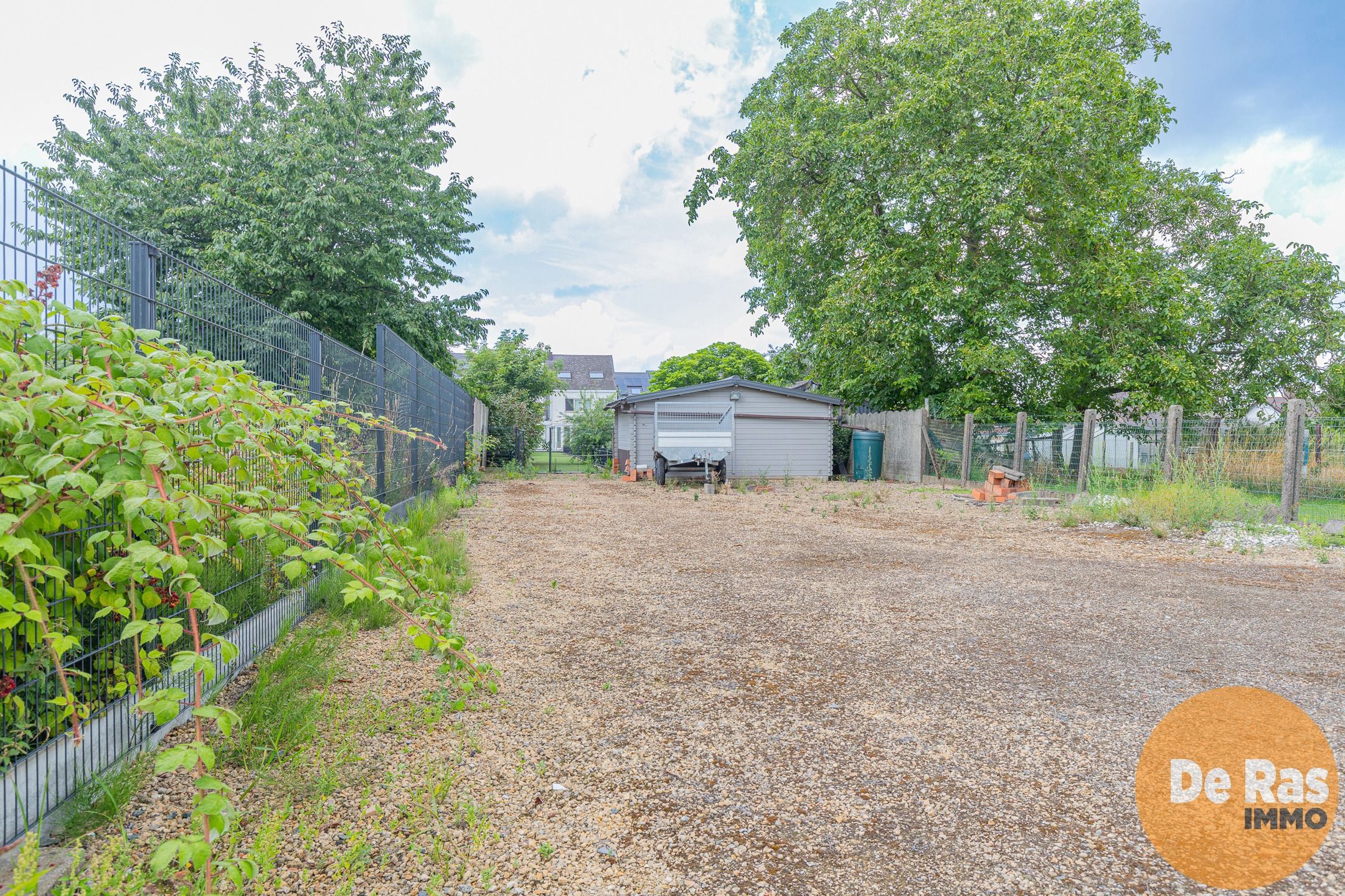  ERONDEGEM- Instapklare woning met grote tuin  foto 25