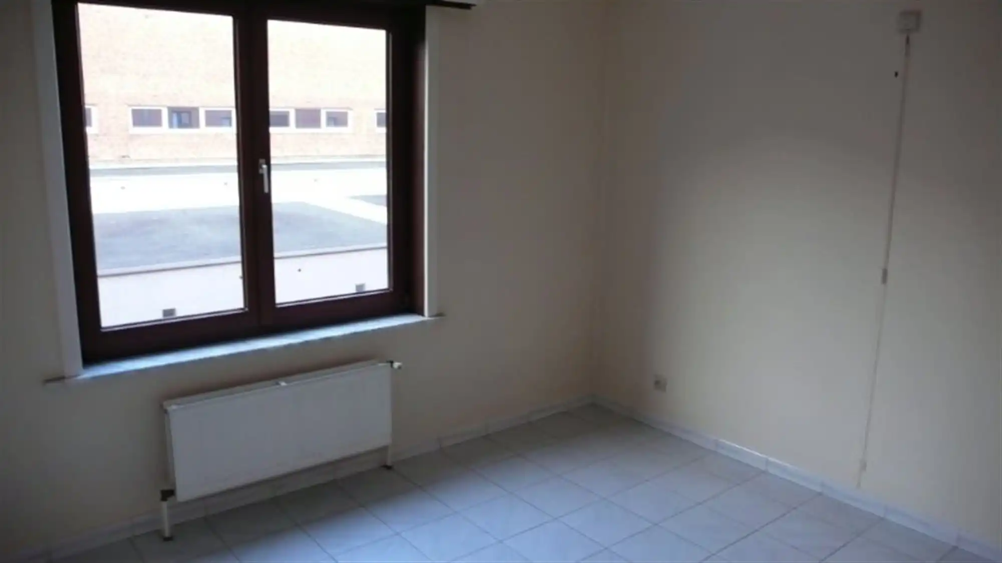 Modern appartement aan stadsrand foto 9