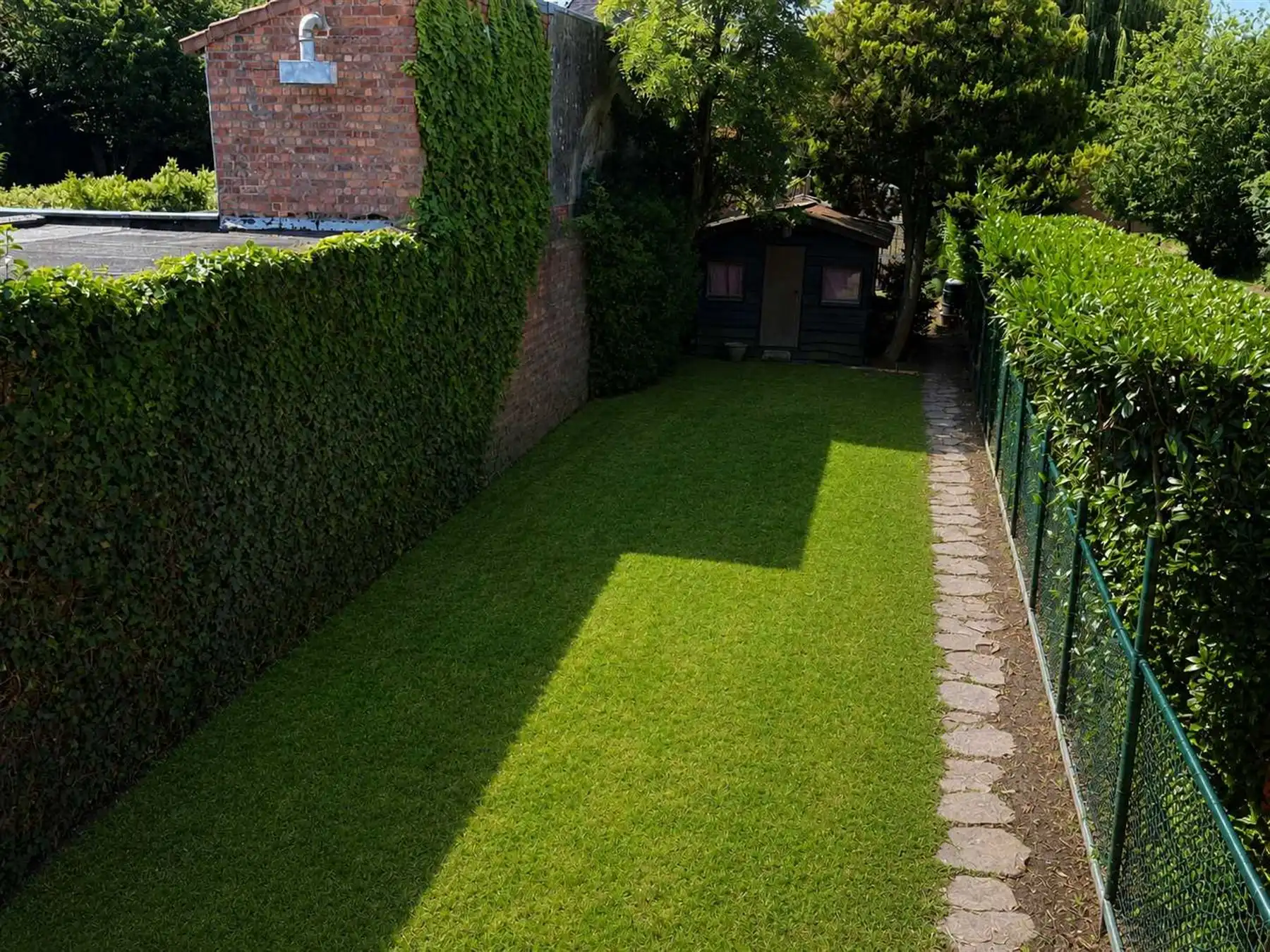Bel-etage met 3 slk, ruime leefruimte en grote tuin. foto 27