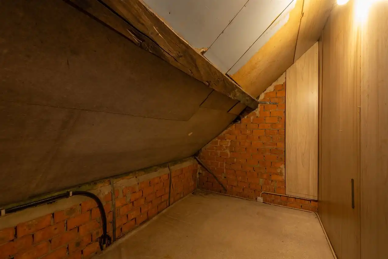 Op te frissen rijwoning in het centrum foto 21