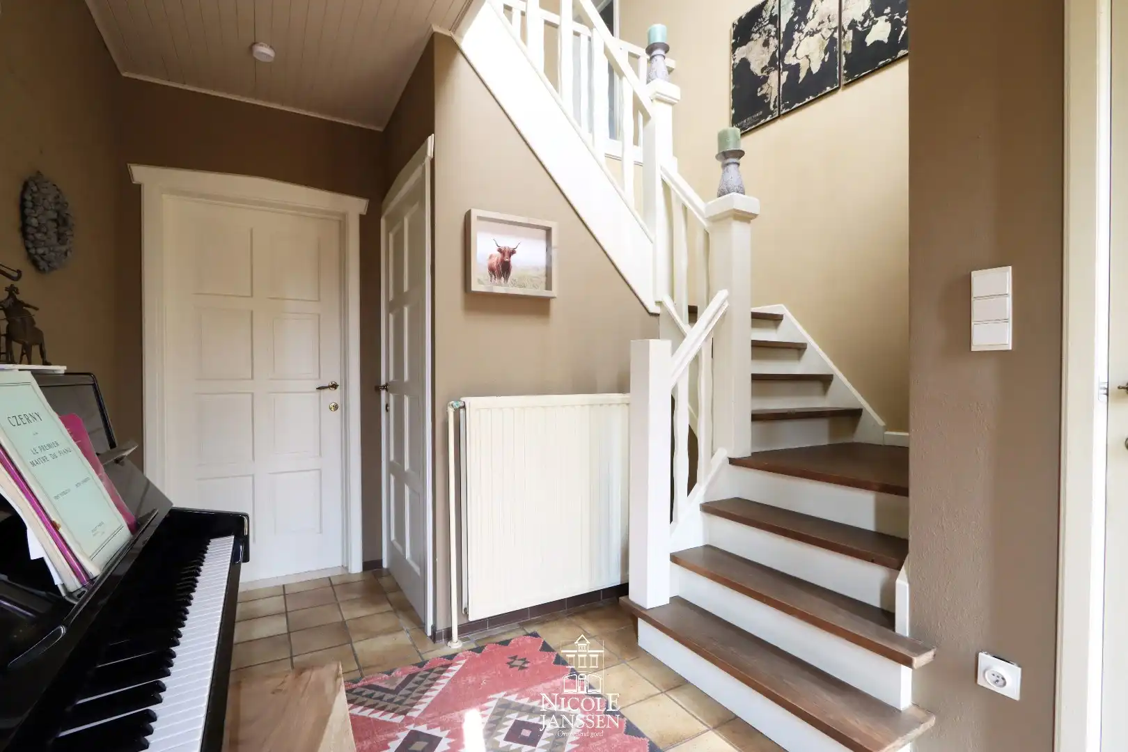 Mooi, verzorgd vrijstaand huis met drie slaapkamers  foto 4