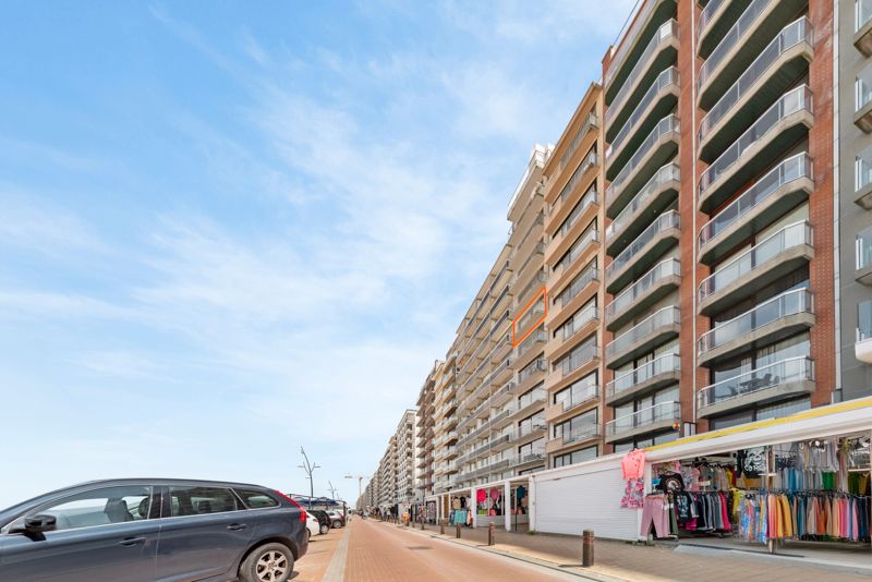 Ruim twee slaapkamer appartement met frontaal zeezicht foto 3