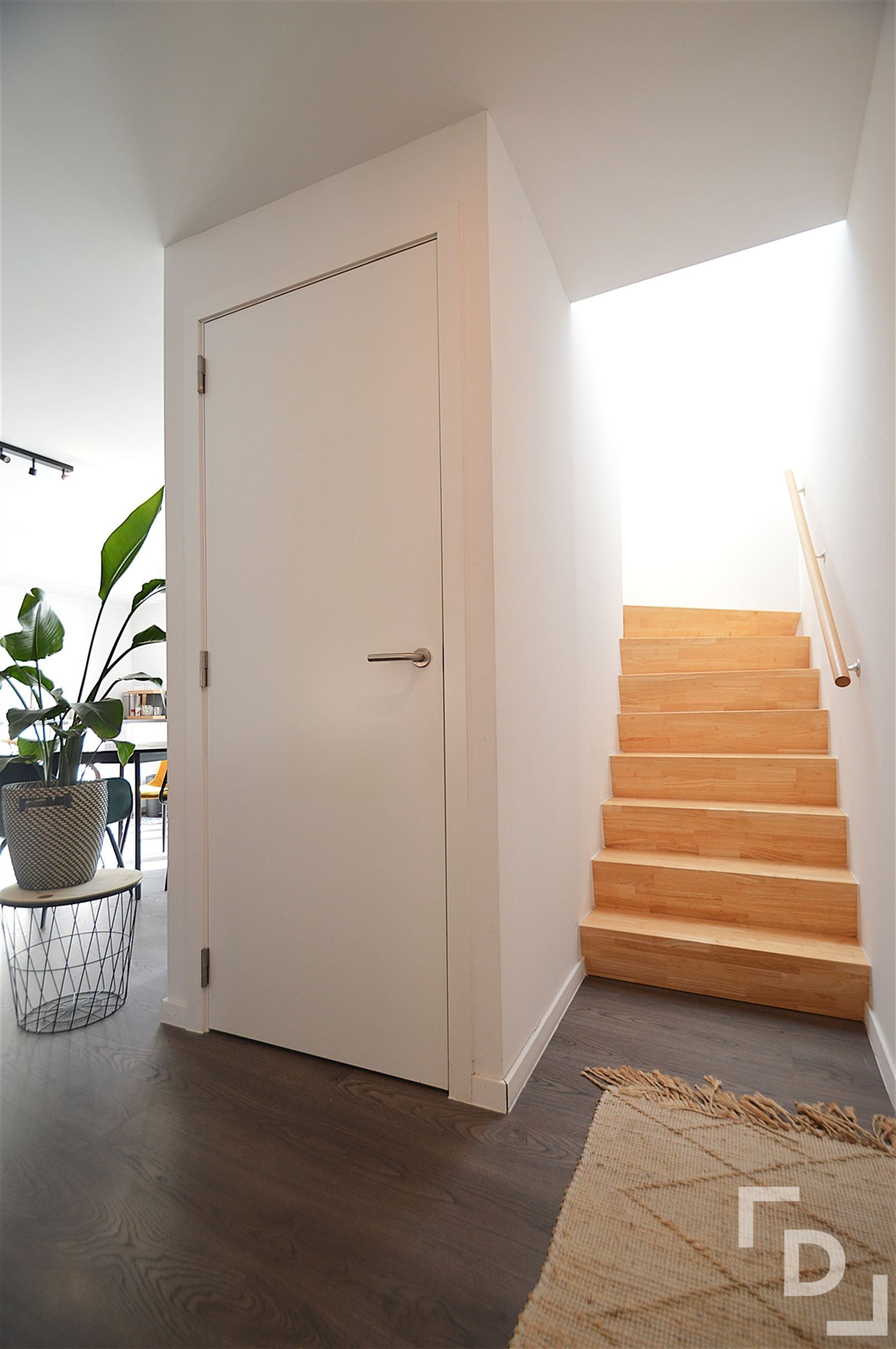Ruim duplex-appartement te huur in Ieper foto 8