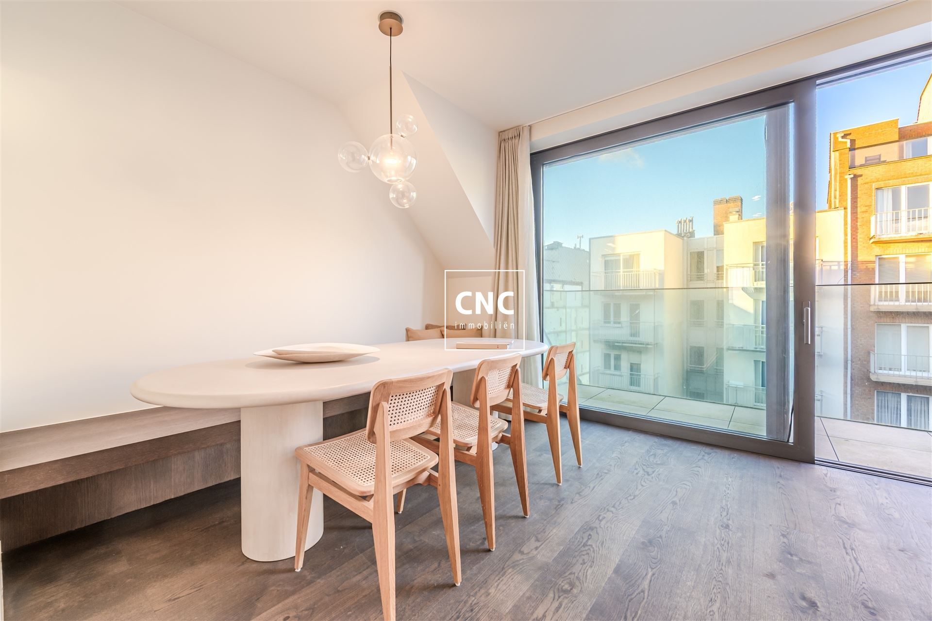 Exceptioneel nieuwbouw duplex-appartement in het hart van het Zoute met prachtig zicht op de typische Zoute-gevels foto 12