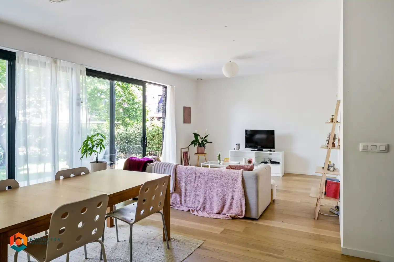Energiezuinige woning met 3 slpkrs, 2 badkrs, terras en tuin te Kessel foto 3