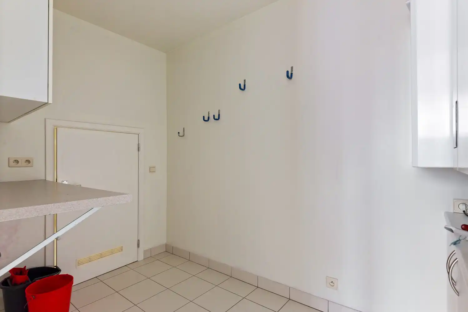 Leuk appartement met 2 slaapkamers en 2 ruime terrassen te Lint foto 11