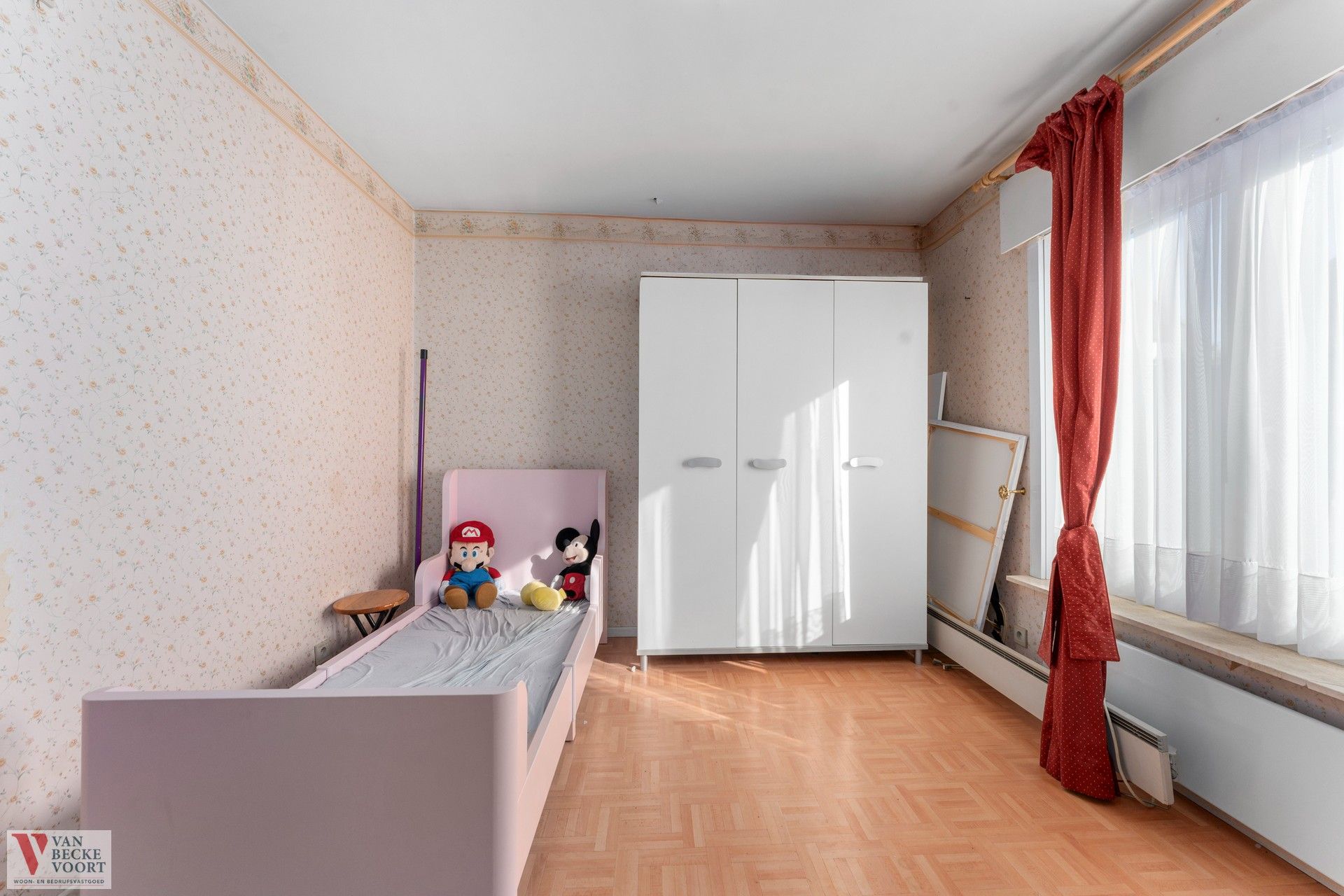 Halfopen woning opgedeeld in 2 units foto 7