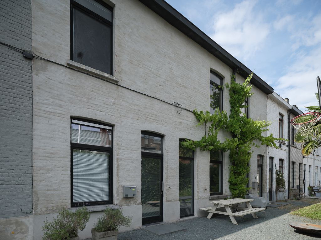 Architecturale en lichtrijke woning nabij het Station Gent-Sint-Pieters foto 14