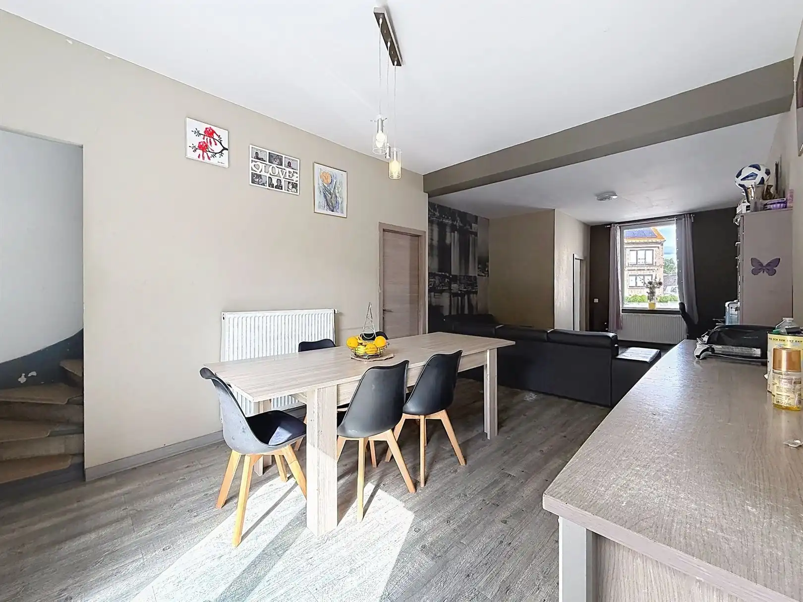 Op te frissen woning met garage, binnenkoer, 3 slpks foto 9