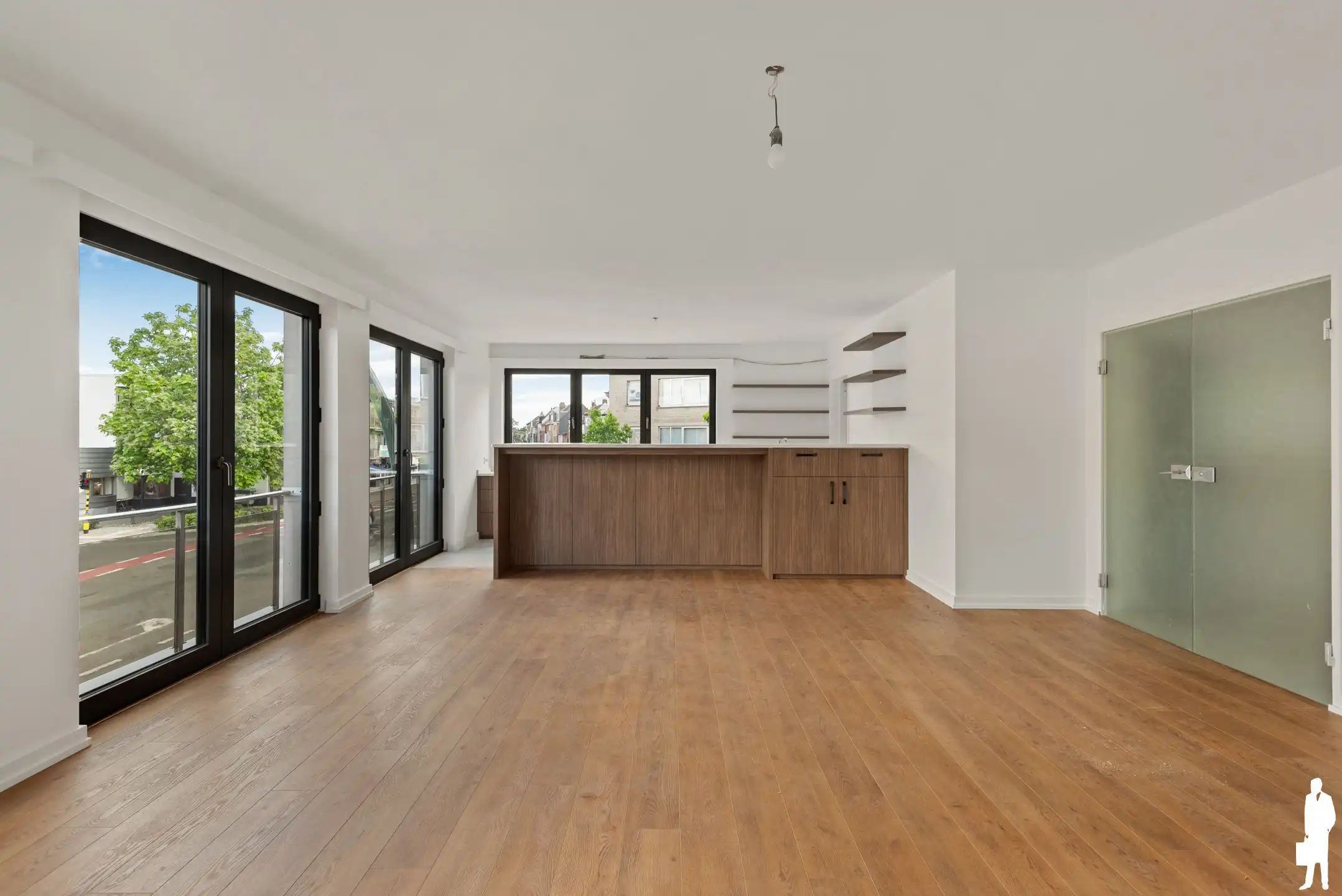 Gerenoveerd app op de 1ste verdieping met 4 slpk! foto 2