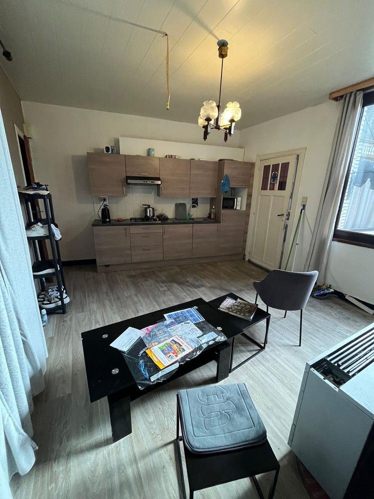 Rijwoning opgesplitst in twee appartementen foto 5