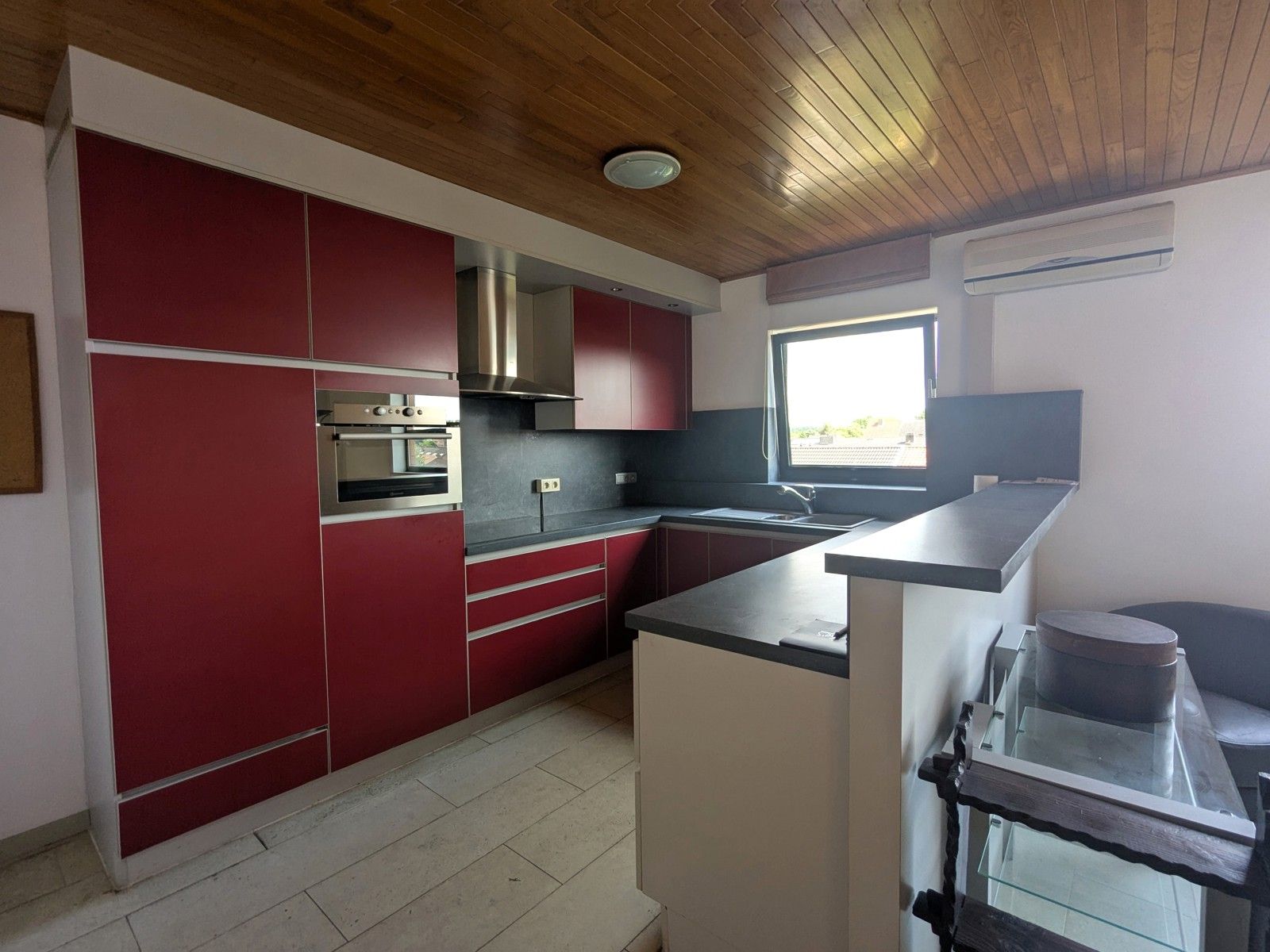 Rustig, sfeervol met perfecte indeling en 2 staanplaatsen! foto 5