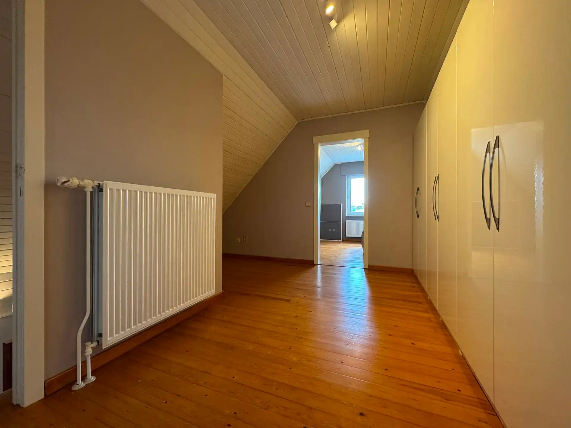 Rustig gelegen 2 slpk woning met ruime tuin foto 10