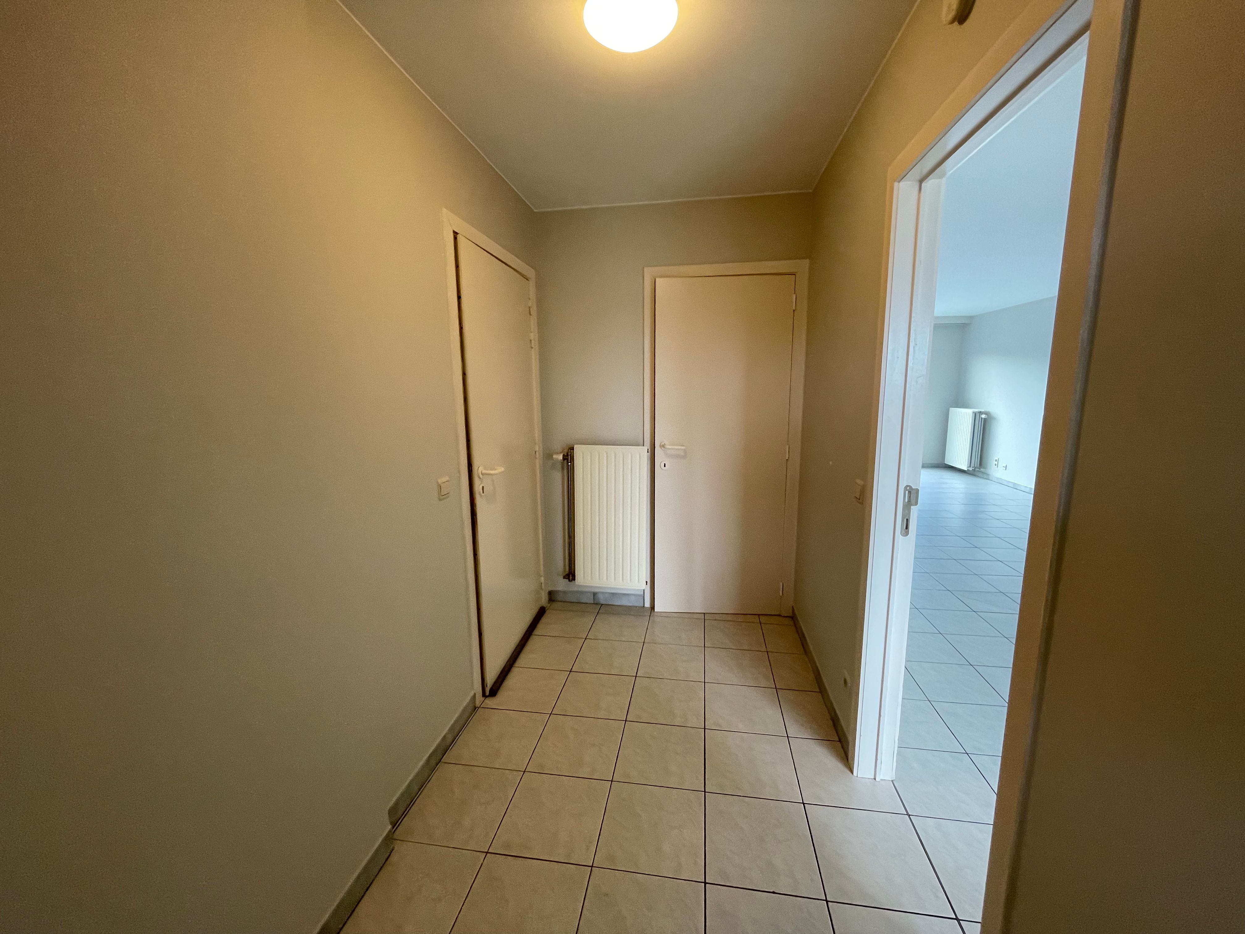 Mooi duplexappartement met drie slaapkamers en twee zongerichte terrassen. foto 3