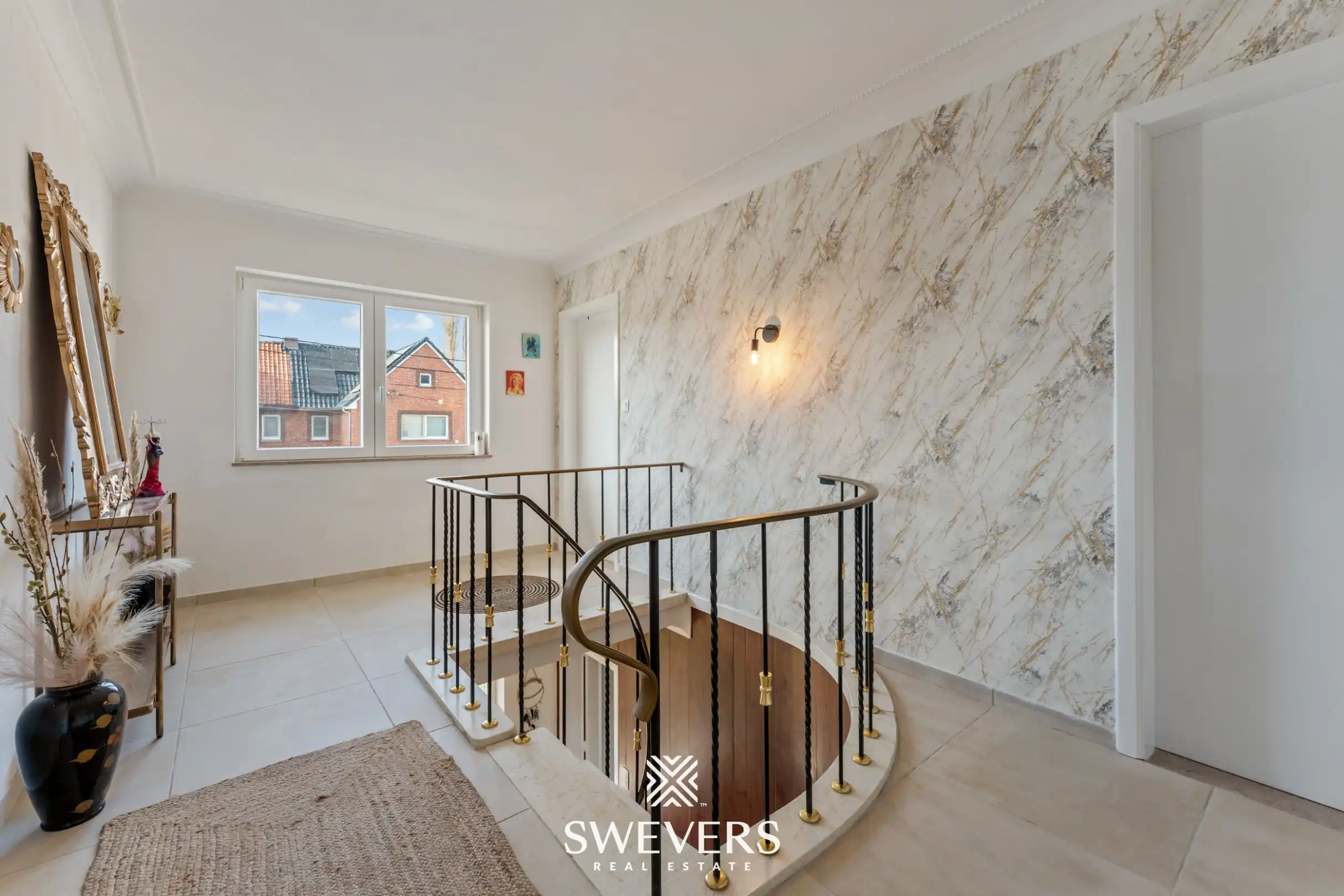 Instapklare, energiezuinige gezinswoning met 5 slaapkamers in rustige buurt van Alken foto 16