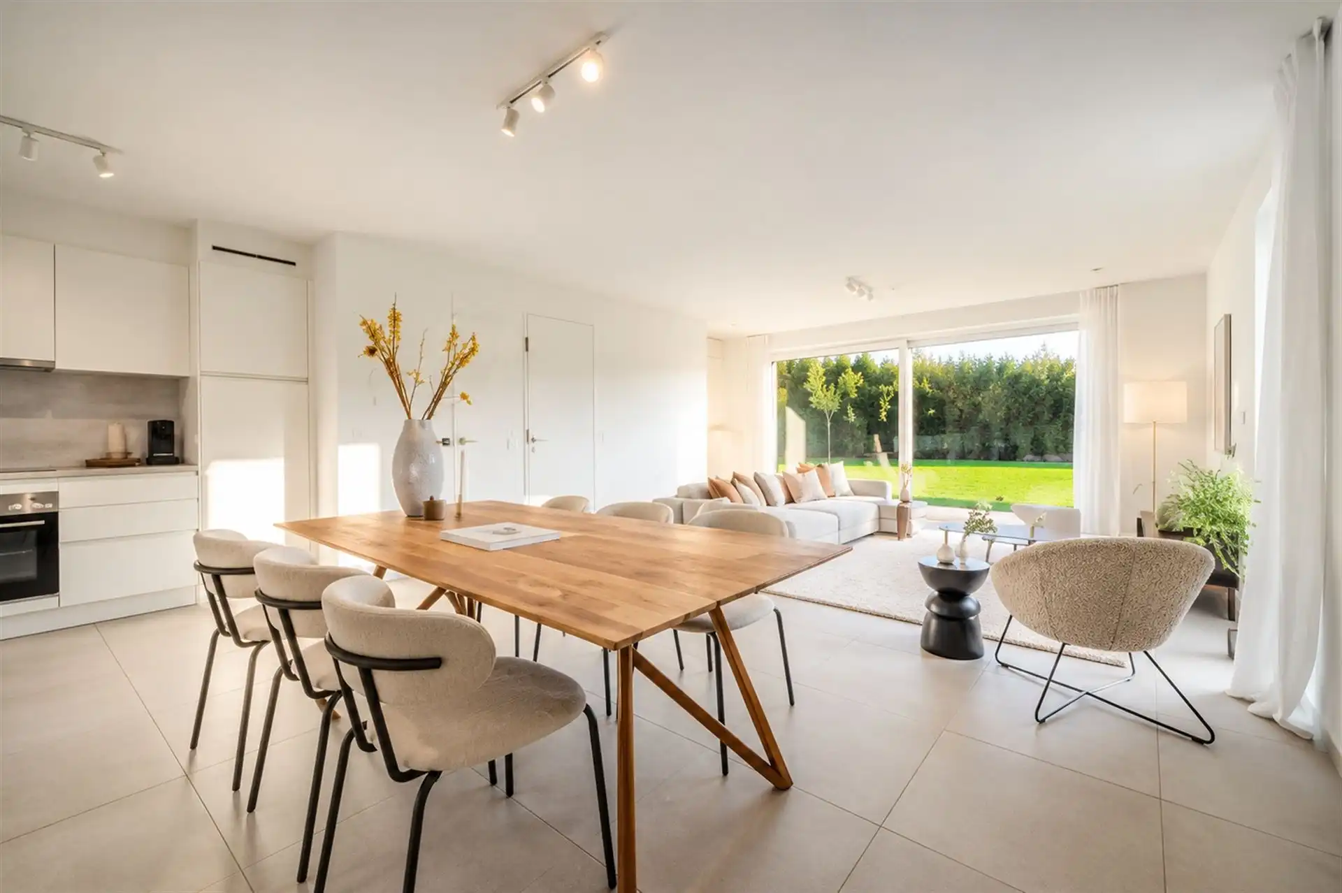 Kwalitatieve BEN-woning met 2 gar., 4 SLK en 2 bdks. 6% BTW. foto 4