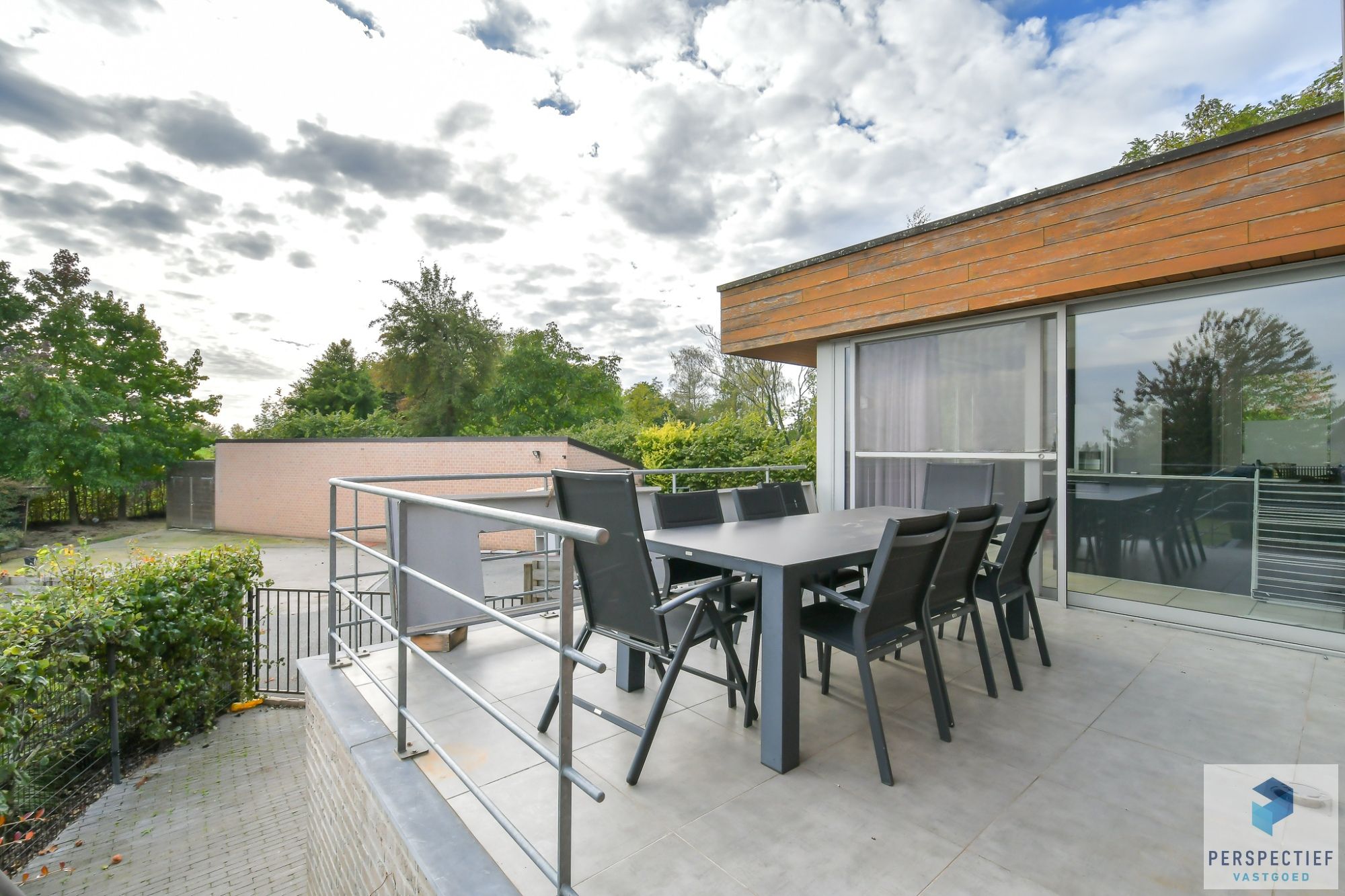 Karaktervolle villa met 5 slpk en atelier op 2291m² te Rollegem foto 9