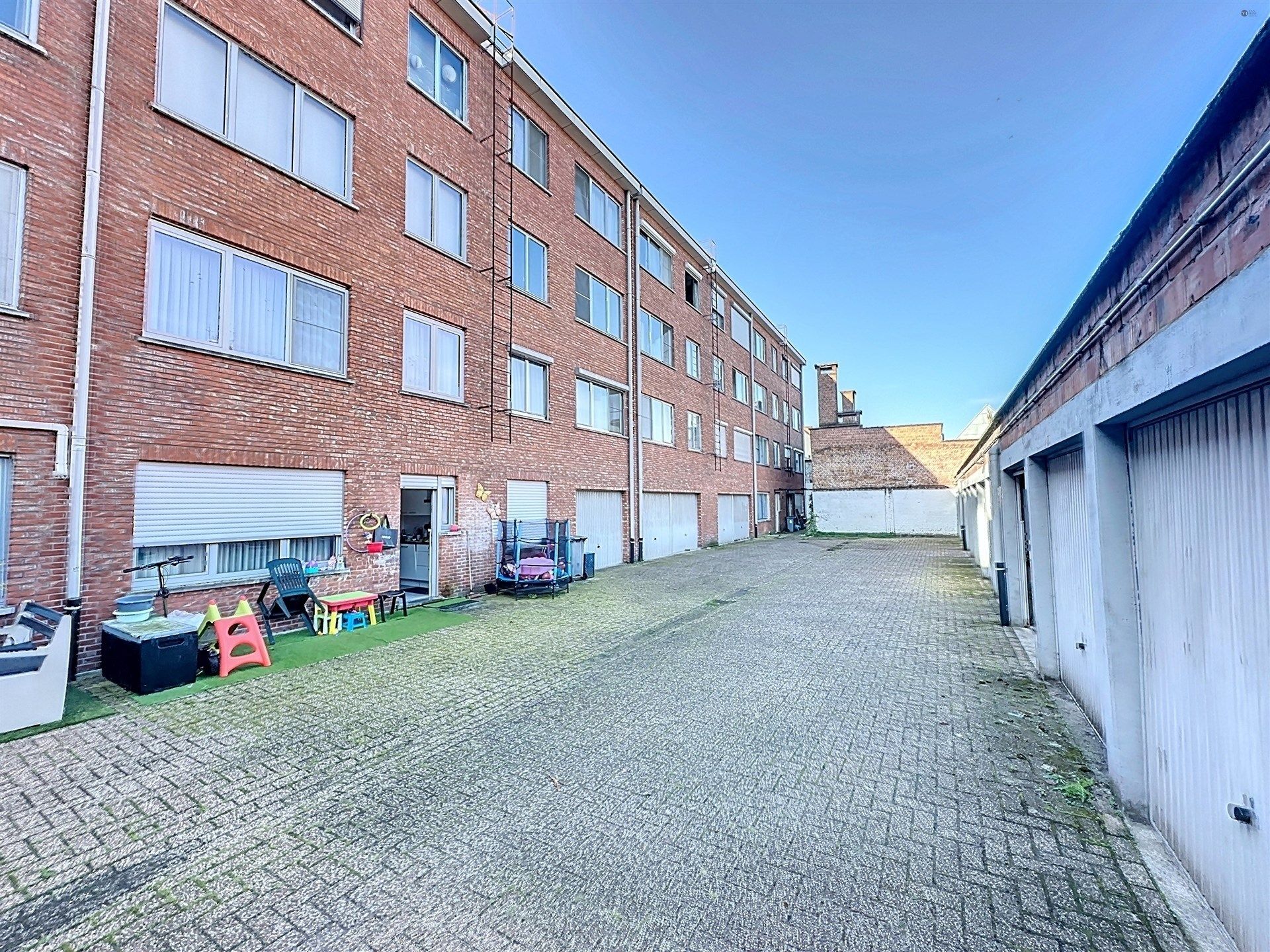 2 slpk-appartement met terras en garagebox op toplocatie foto 13