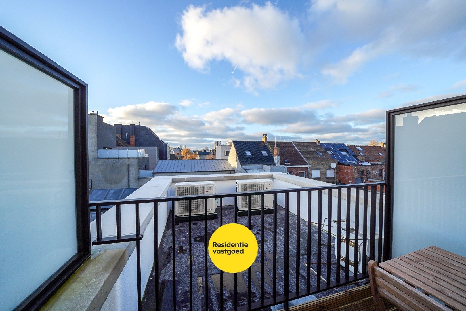 Recent en energiezuinig appartement met autostaanplaats in Bredene foto 12