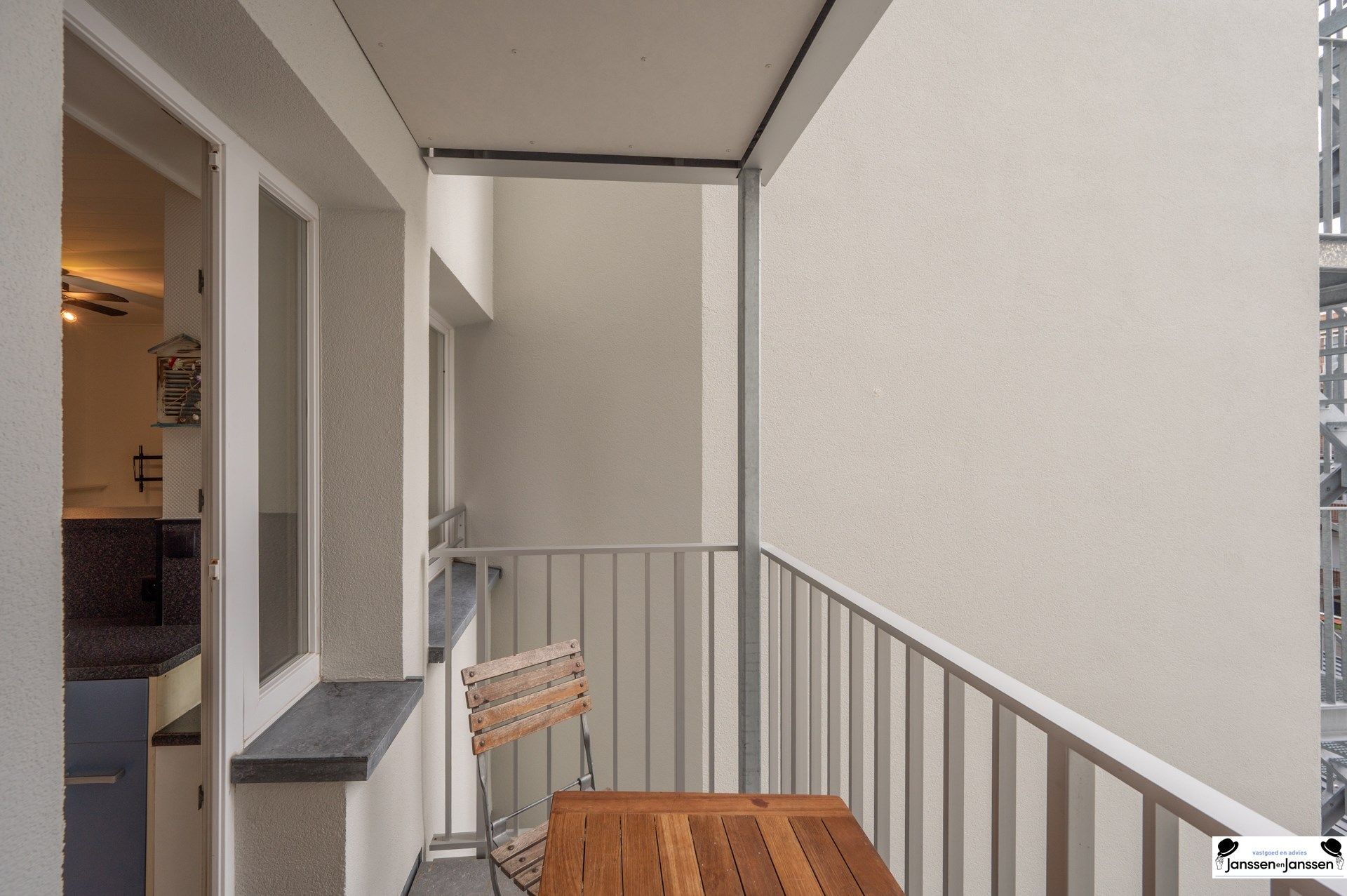 Ruim Instapklaar Appartement op de Zeedijk foto 21