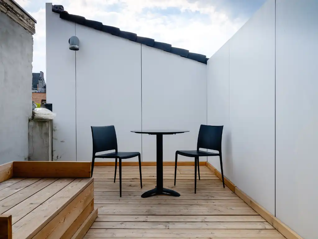 Bijzonder duplexappartement (240 m²) met vier slaapkamers, telkens met eigen sanitair en buitenruimte, gelegen in een kleinschalige residentie nabij het Zuid. foto 18