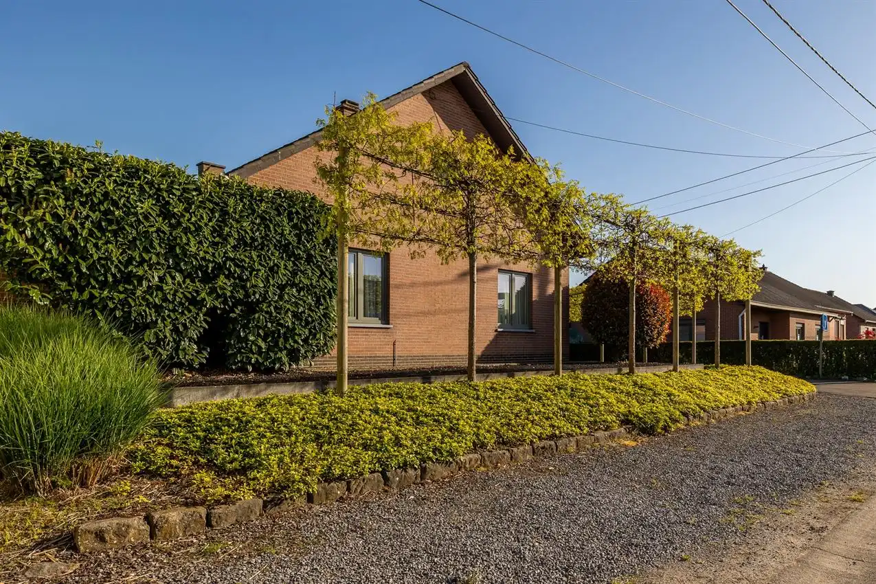 Gerenoveerde woning 3slk op rustige ligging foto 40