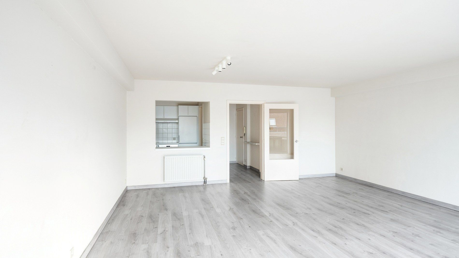 Appartement met 2 slaapkamers in de Lippenslaan te koop foto 7