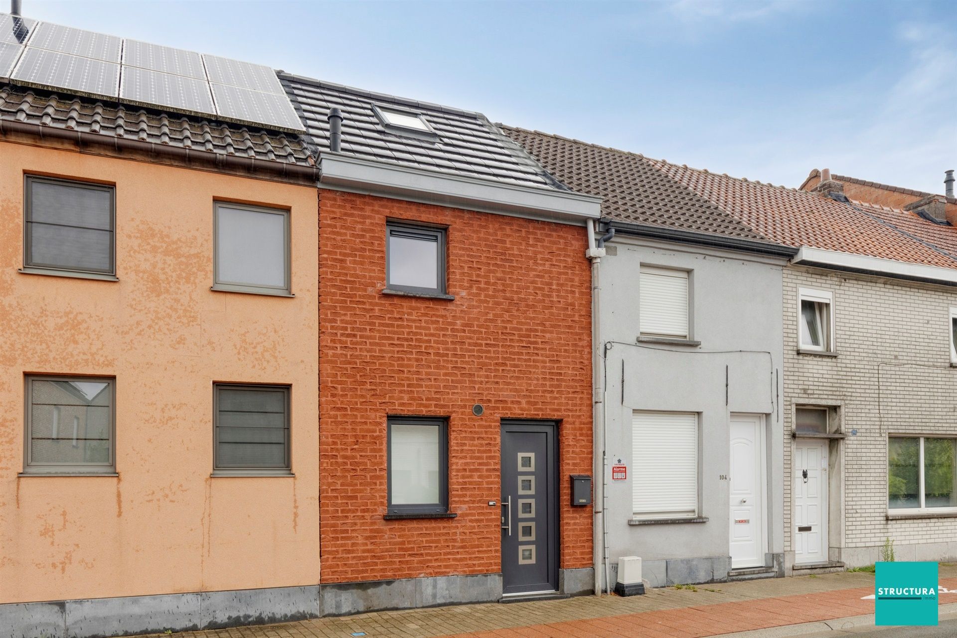 Volledig gerenoveerde woning nabij het centrum foto 21