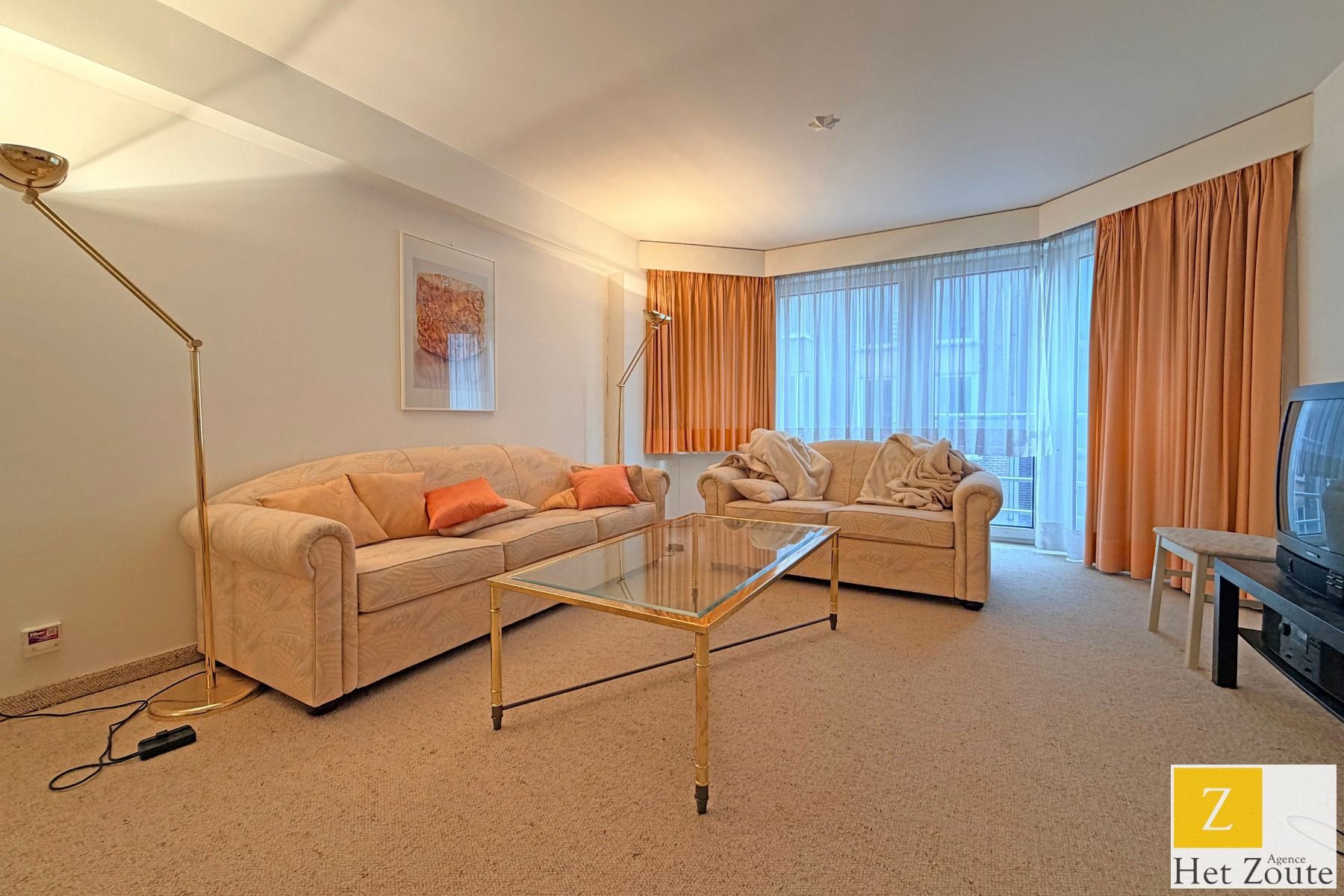 Te renoveren appartement op enkele passen van de Zeedijk foto 3