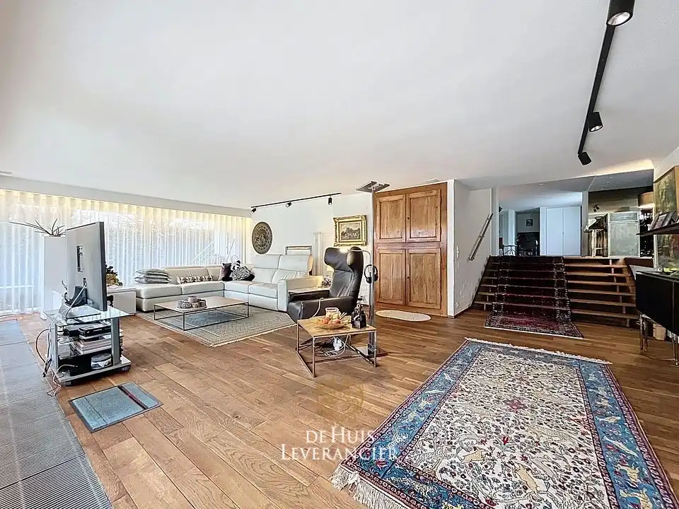 Elegante laagbouwvilla waar discrete rust, moderne uitstraling en standing versmelten in het 'Zoute' van Sint-Idesbald te koop foto 8