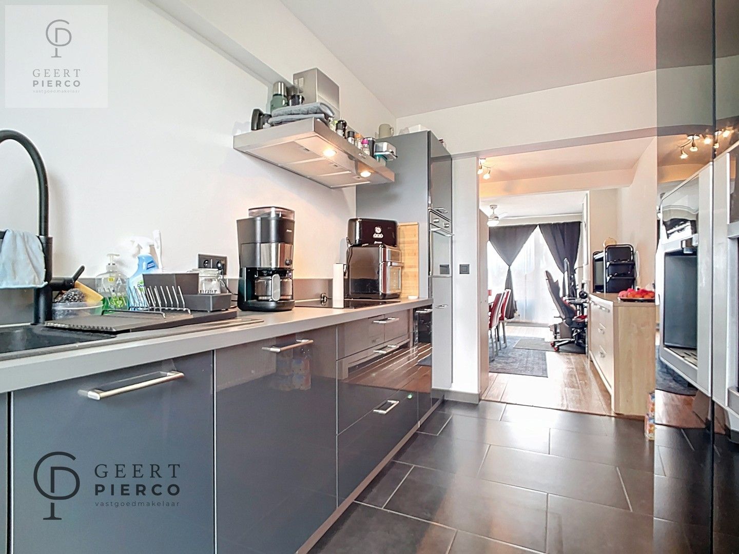 Super gezellig  twee slaapkamer appartement op de eerste verdieping foto 10