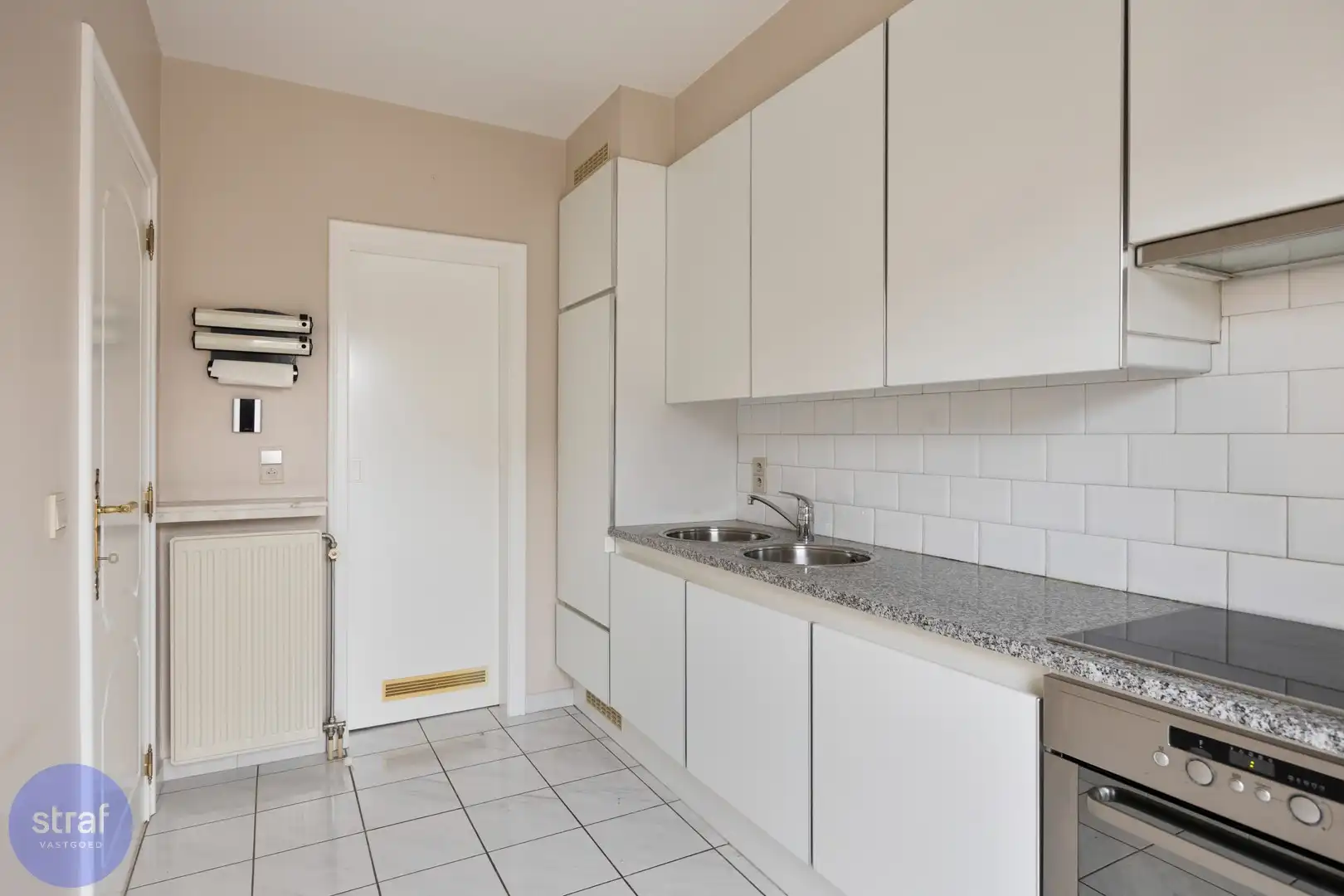 Ruim appartement in hartje Beveren met lage kosten foto 6