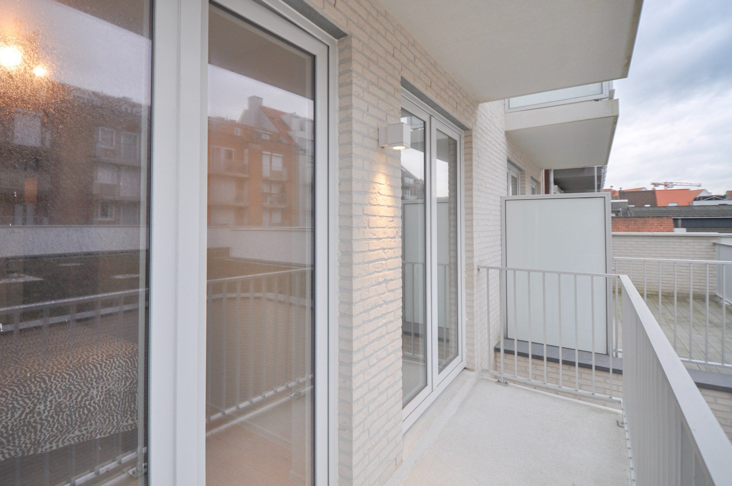 Nieuwbouwappartement met terrassen gelegen in de Paul Parmentierlaan. foto 18