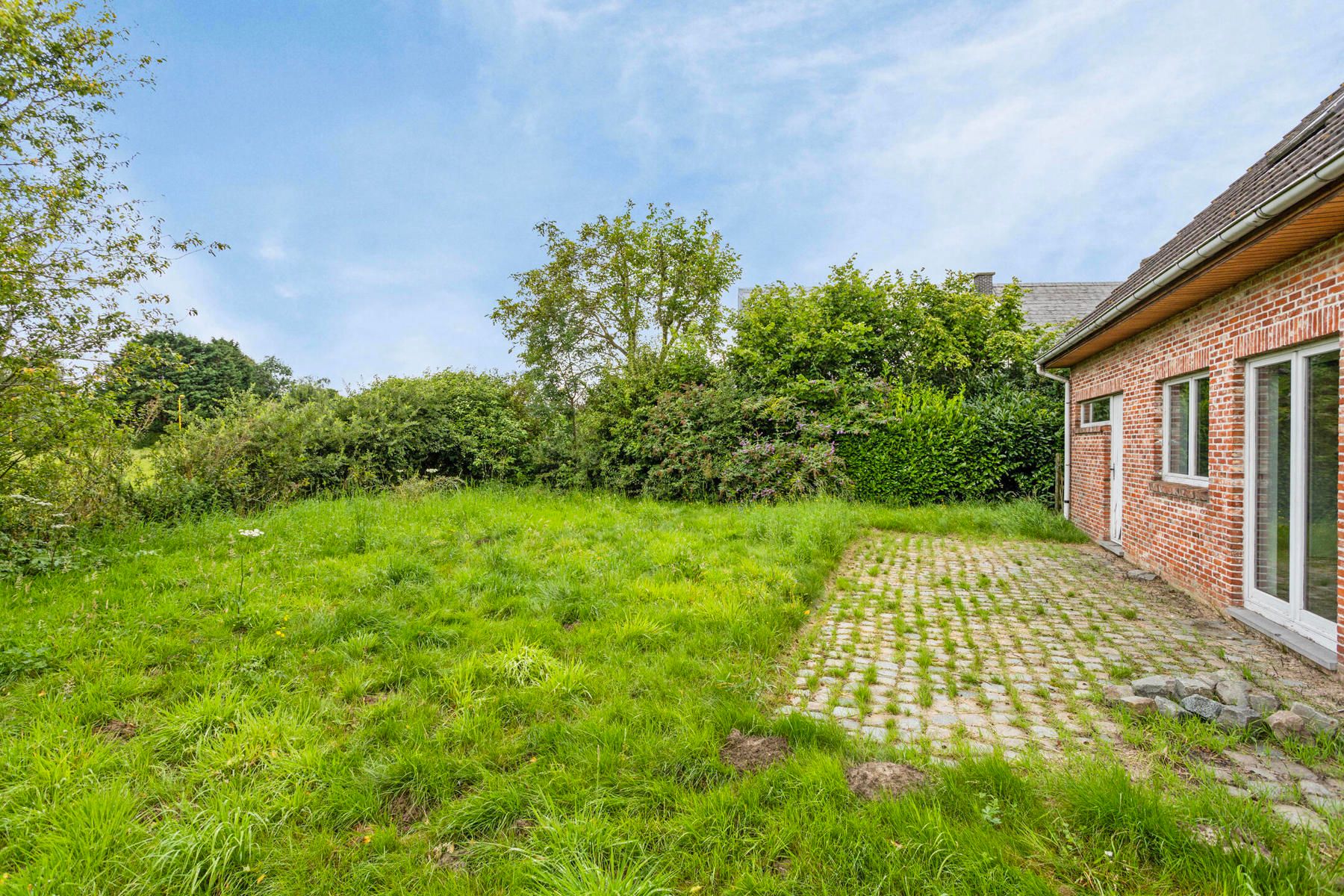 Te renoveren woning met drie kamers en tuin op toplocatie! foto 27