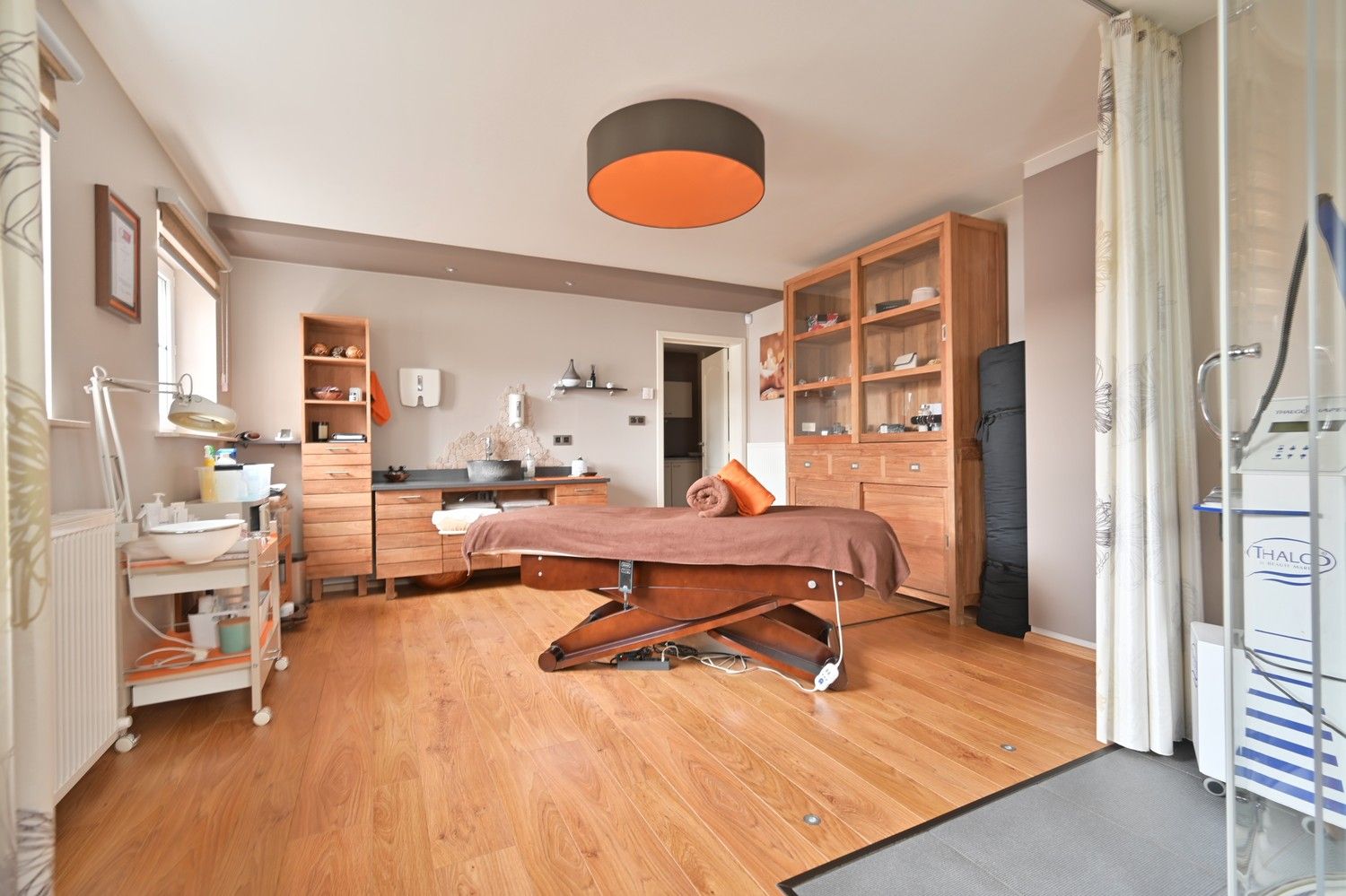 Riante woning met 5 slaapkamers (praktijkruimte), rustig gelegen nabij natuur foto 17