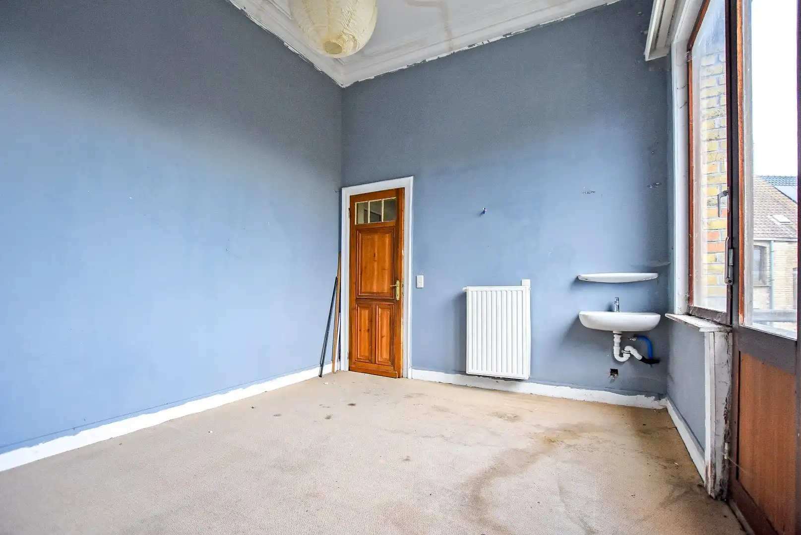 Zeer ruime te renoveren woning centrum Veurne! foto 9