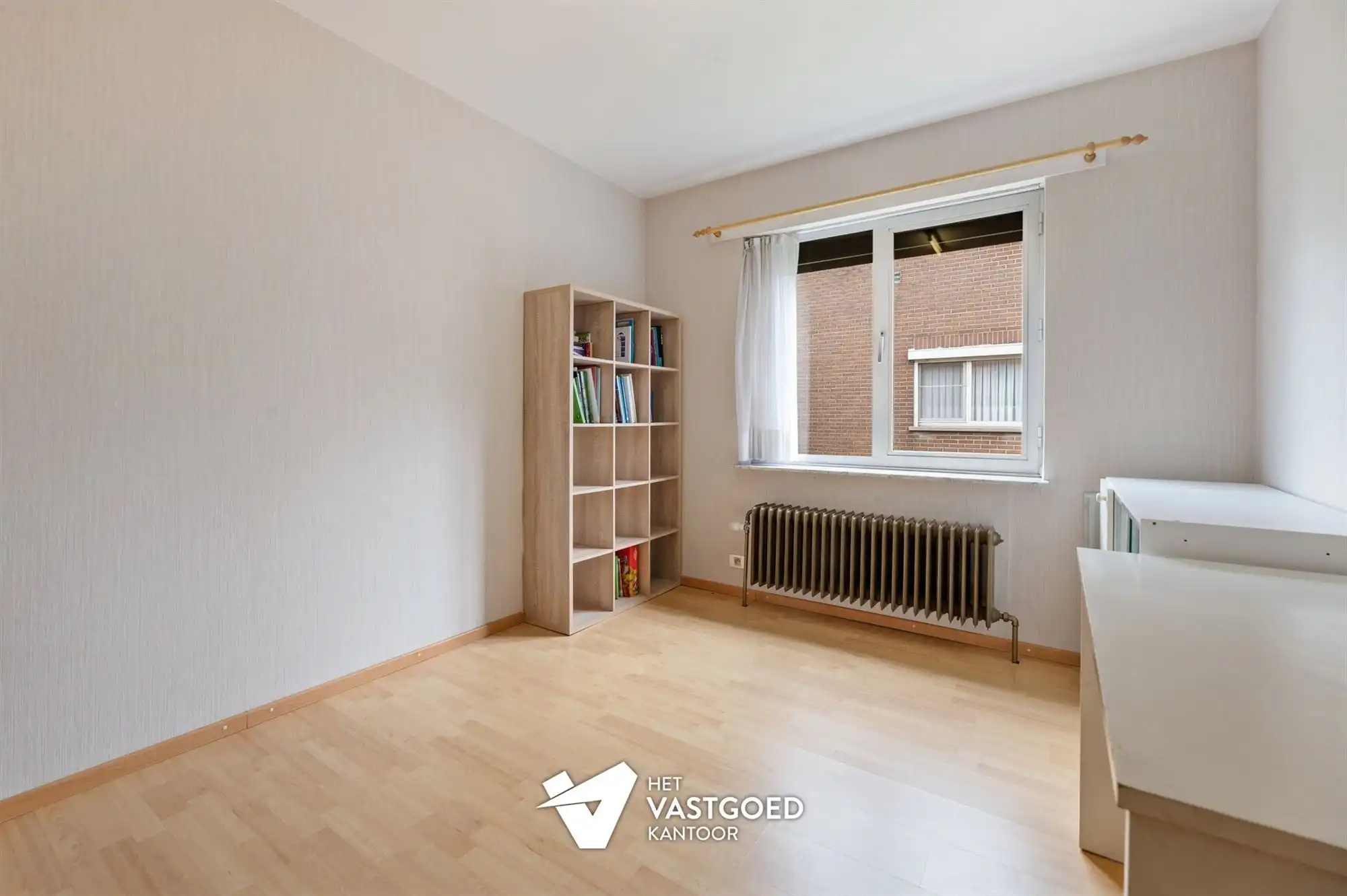 INSTAPKLARE, GELIIJKVLOERSE WONING OP TOP-LIGGING TEGEN NATUURGEBIED IN DOODLOPENDE STRAAT foto 14