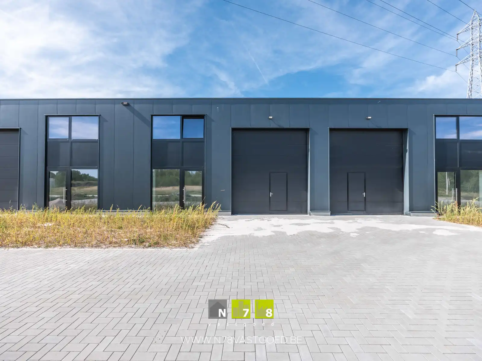 Bedrijfsvastgoed te huur foto {{pictureIndex}}