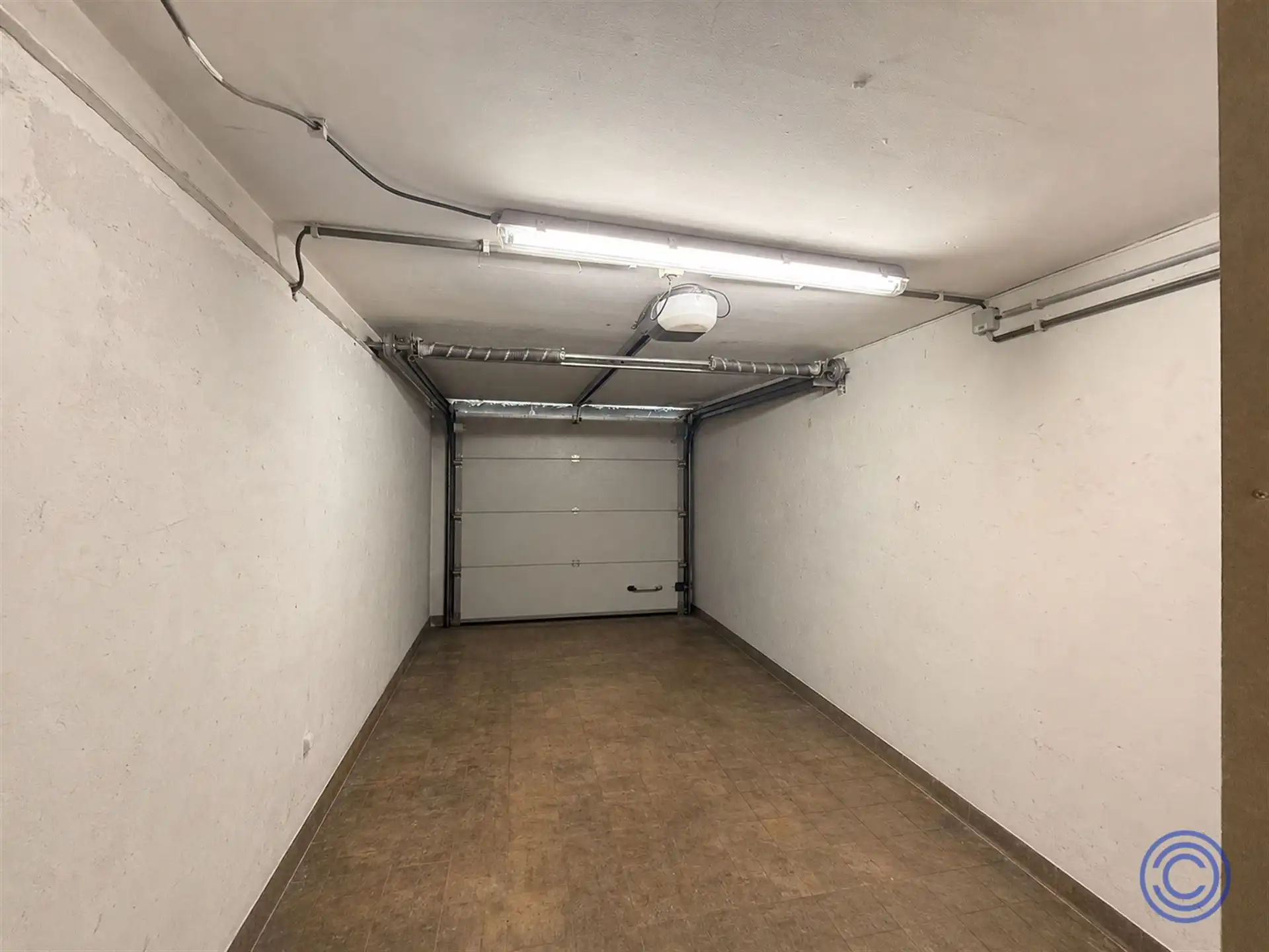 3 garageboxen/magazijn ca. 50m² op strategische ligging! foto 4