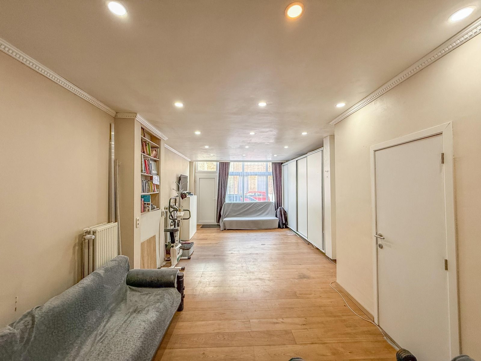 Ruime, instapklare (handels)woning in hartje Temse foto 3