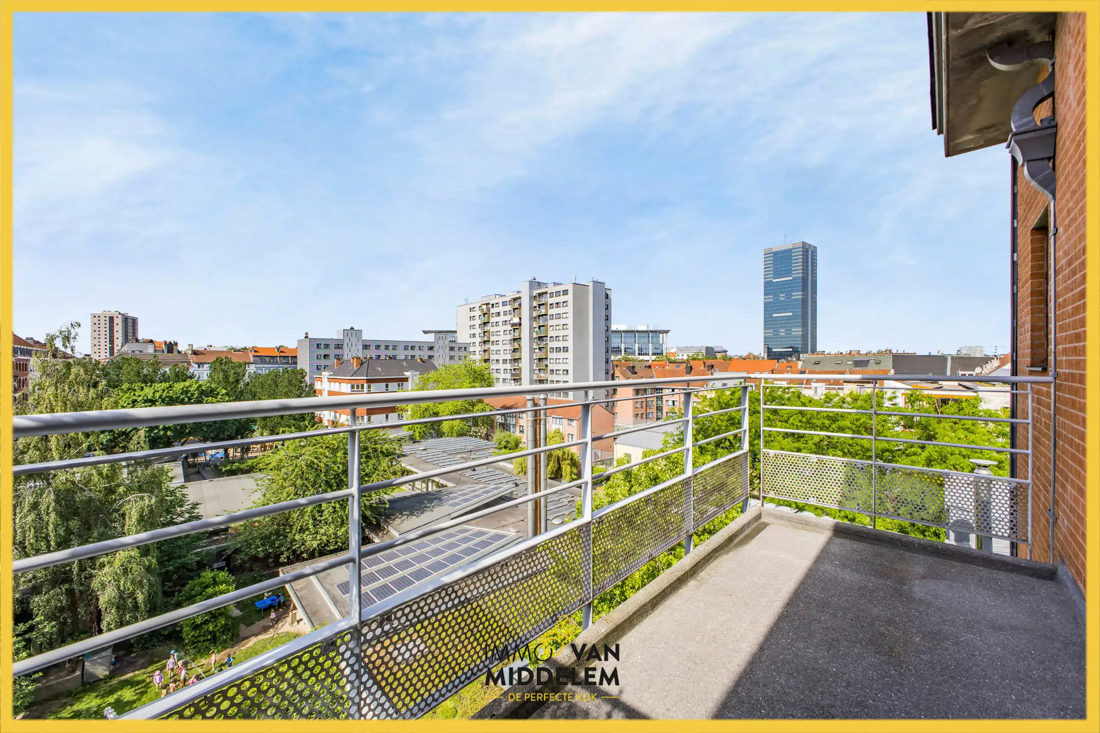 INSTAPKLAAR 2-KAMERAPPARTEMENT MET TERRAS EN PARKING foto 6